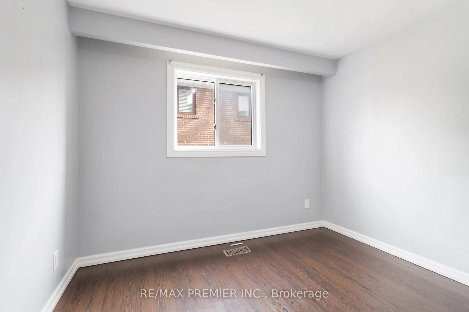 Photo 21 of 7872 Martin Grove Road, Vaughan, West Woodbridge — HOMEH