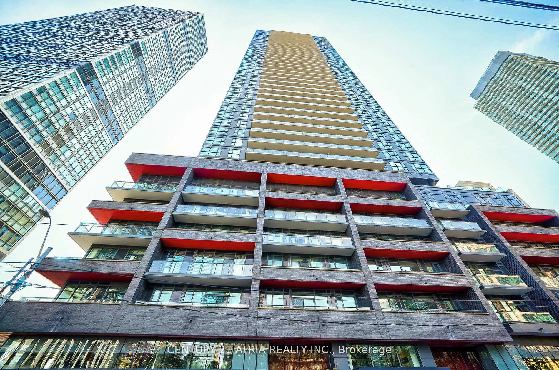 Front of Unit 1002, 159 Dundas Street E