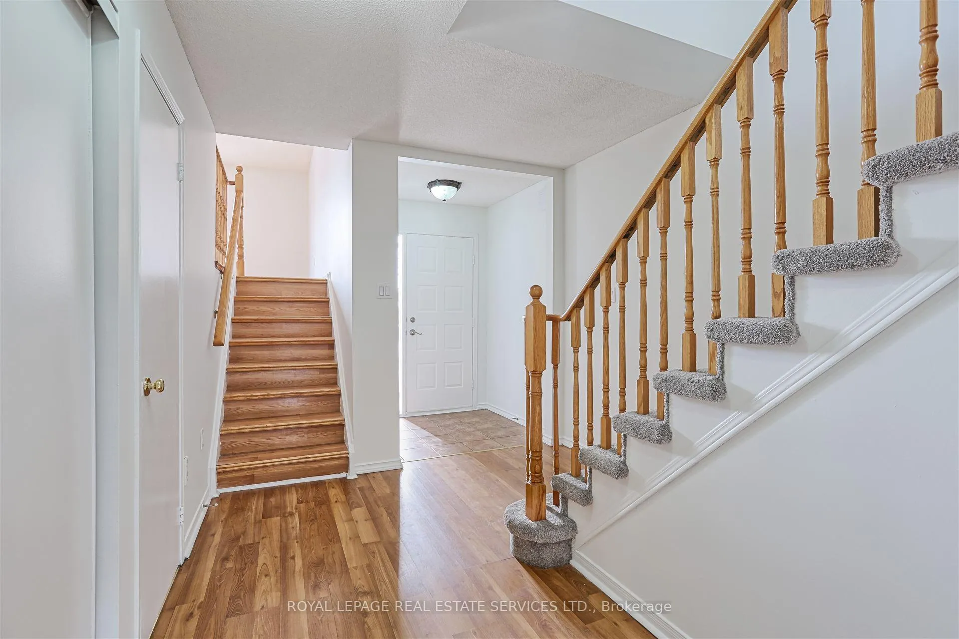 Photo 7 of 76 Willerton Close, Brampton, Brampton North — HOMEH
