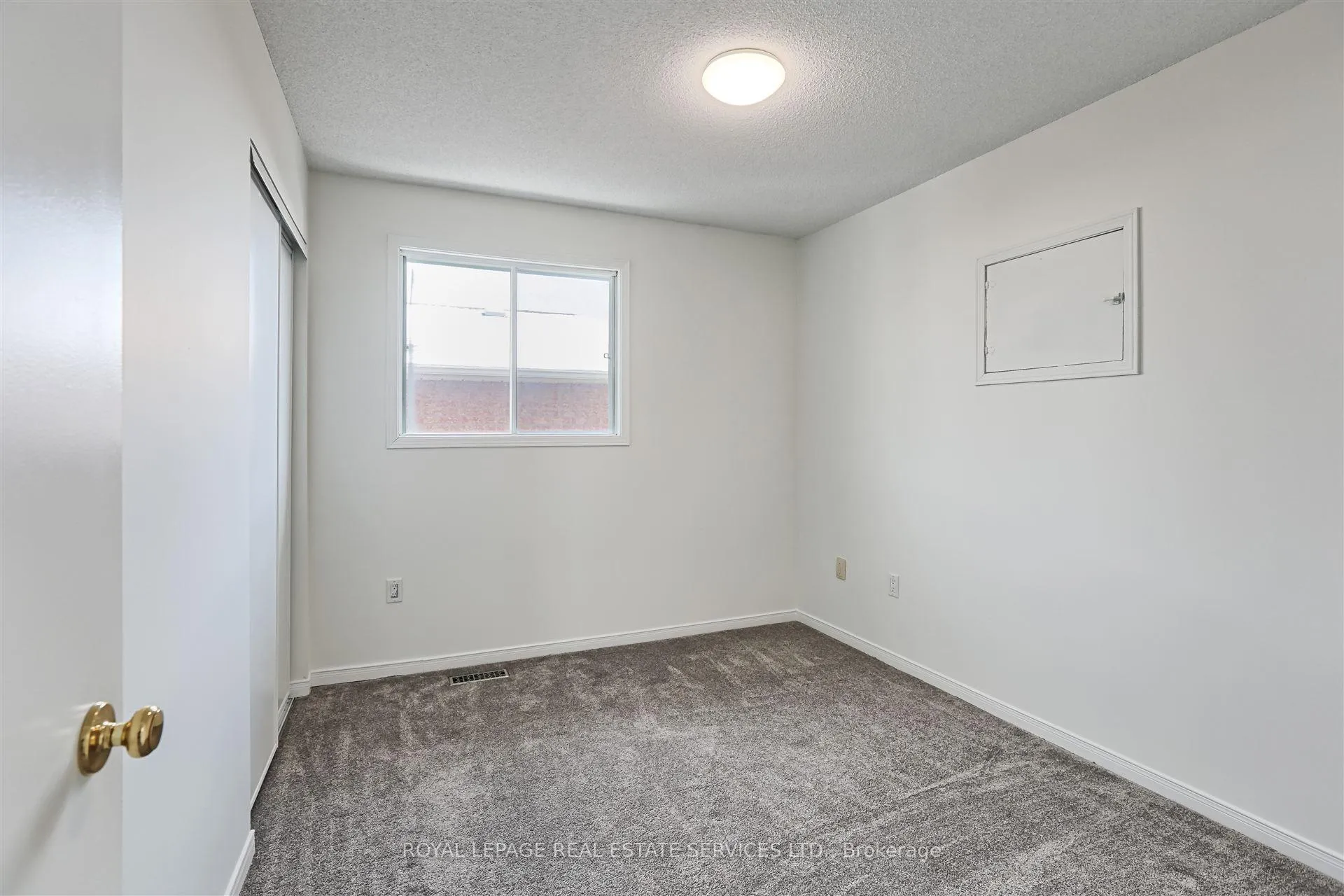Photo 10 of 76 Willerton Close, Brampton, Brampton North — HOMEH
