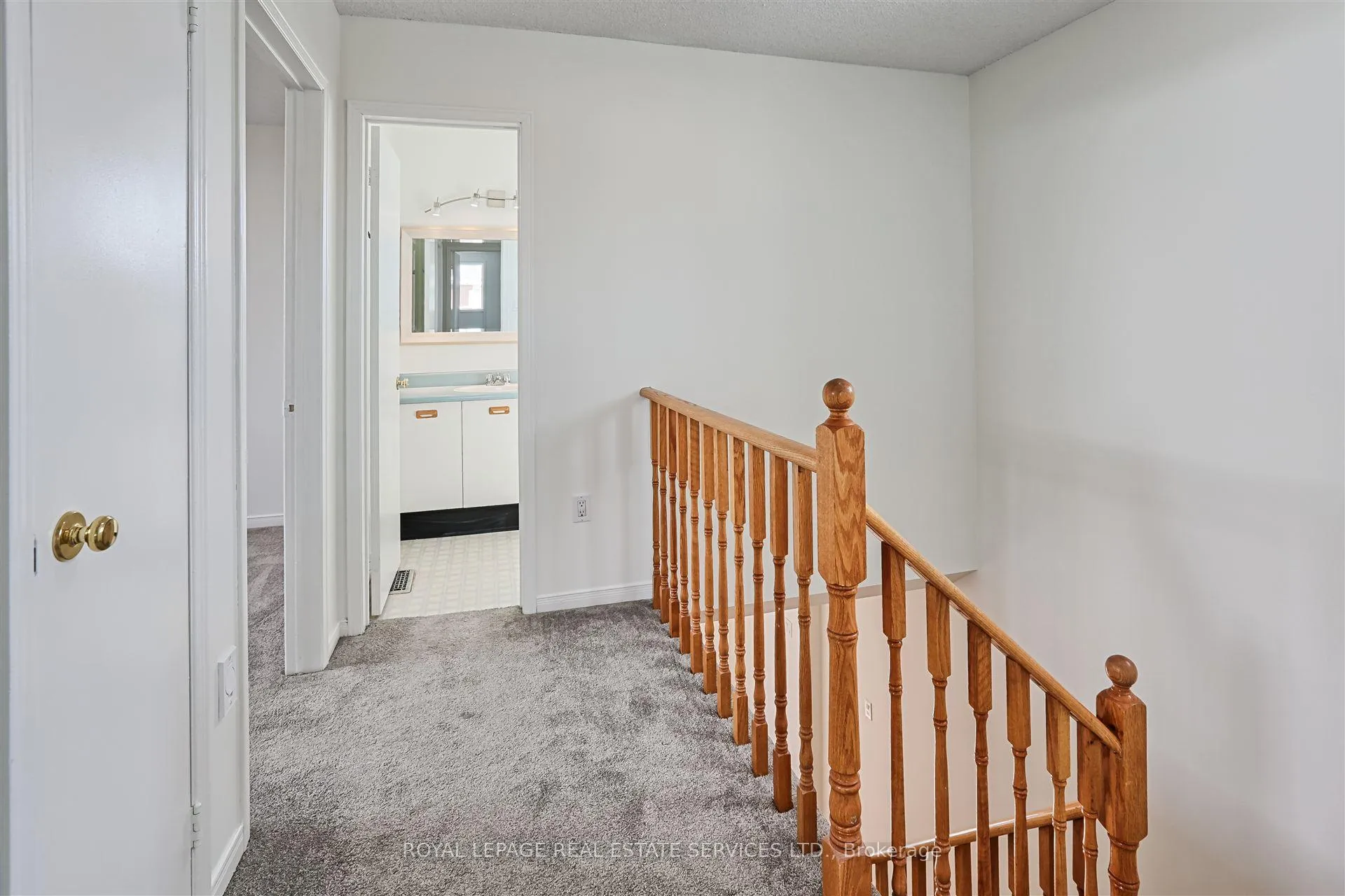 Photo 16 of 76 Willerton Close, Brampton, Brampton North — HOMEH