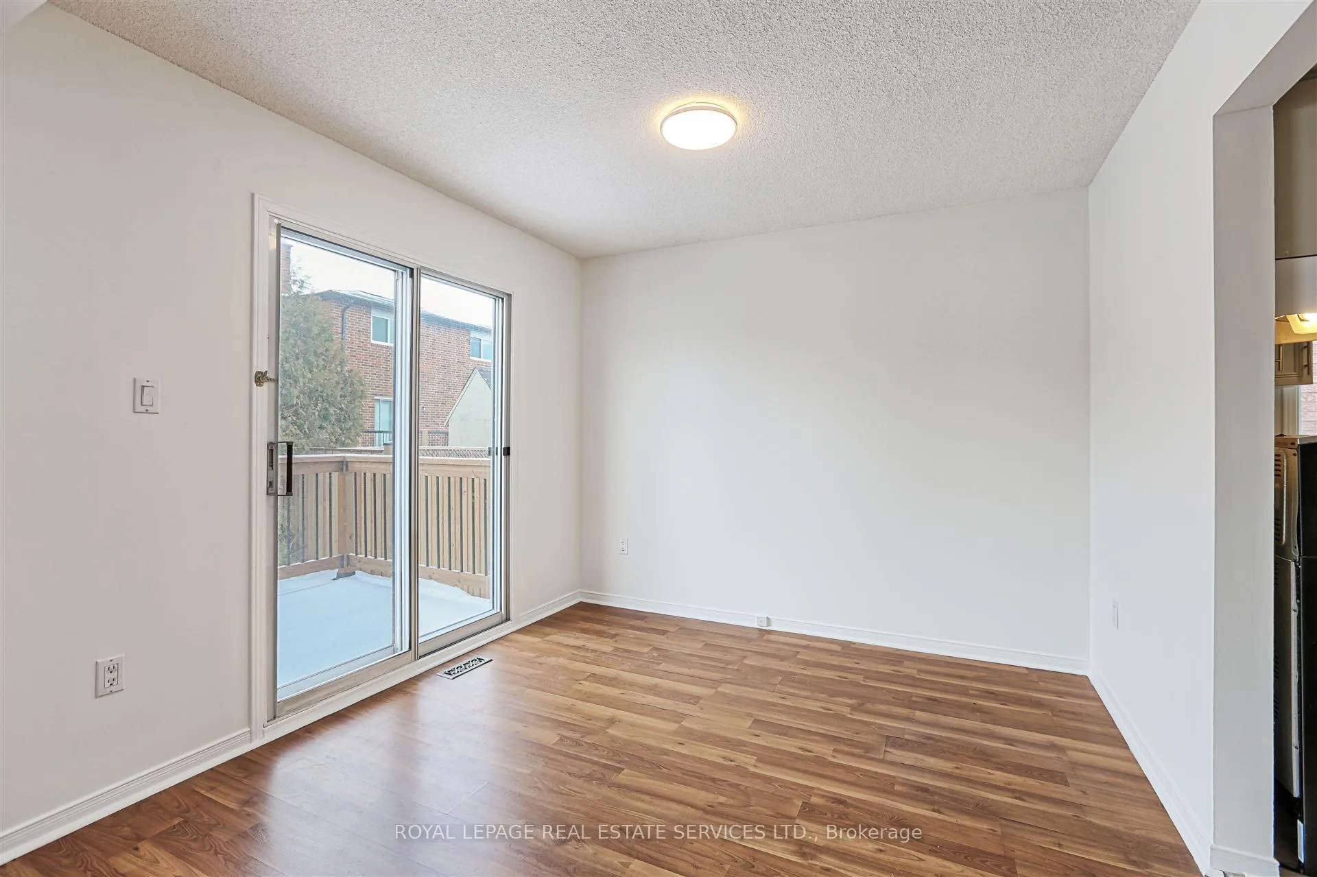 Photo 32 of 76 Willerton Close, Brampton, Brampton North — HOMEH