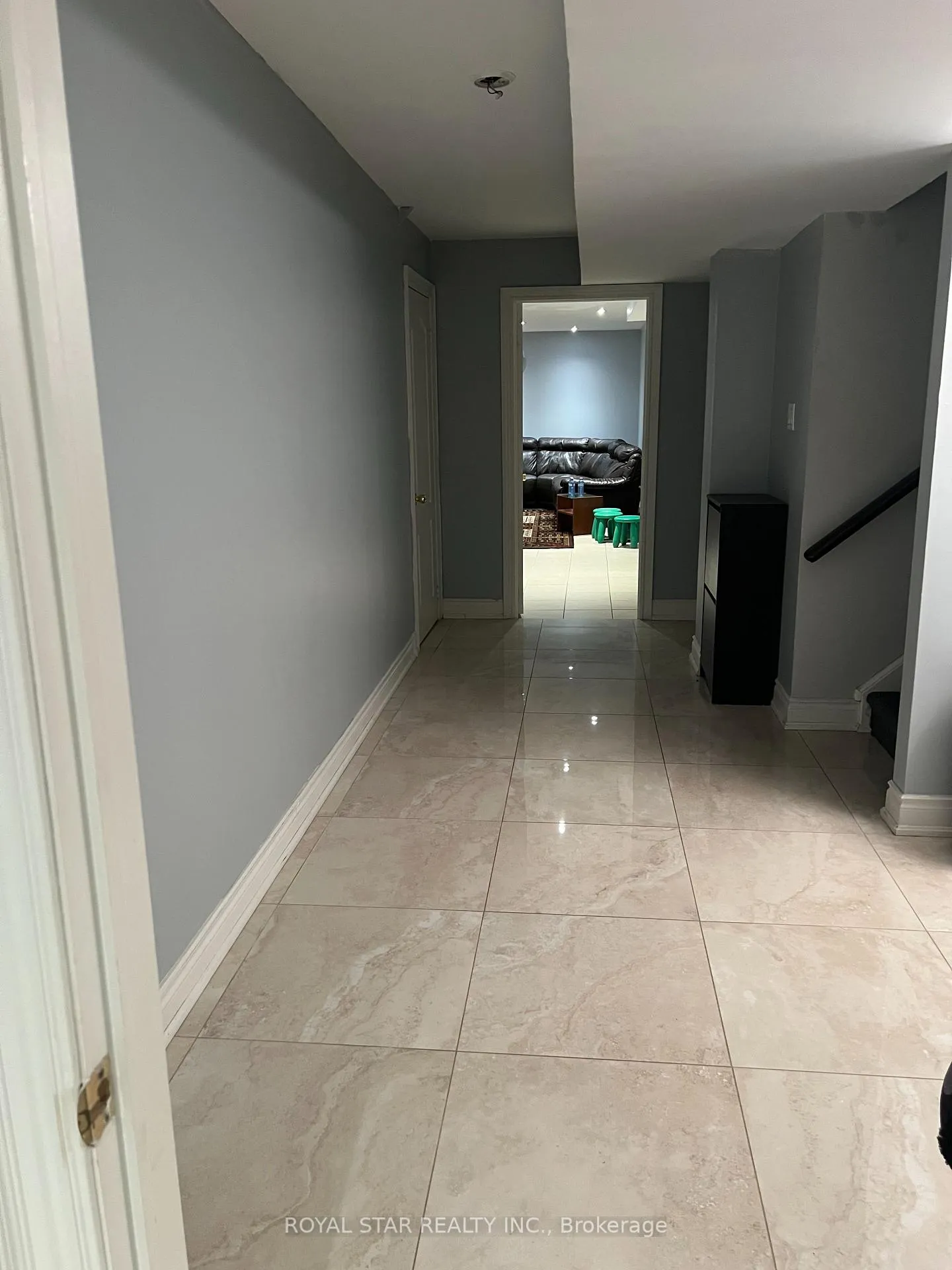 Photo 3 of 34 Malden Street, Vaughan, East Woodbridge — HOMEH
