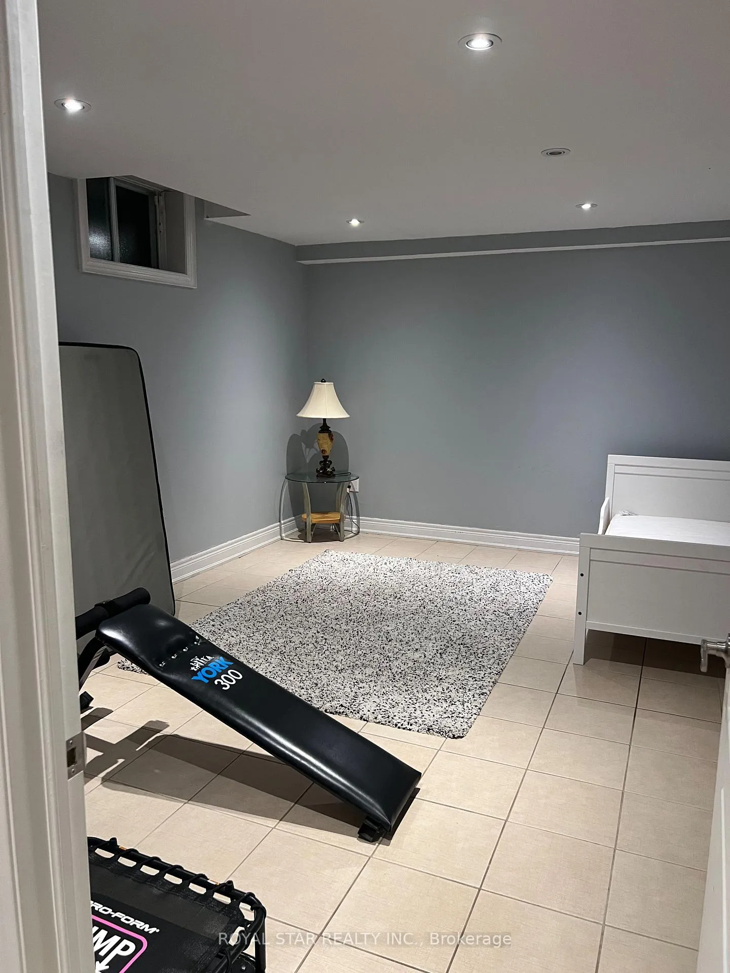 Photo 12 of 34 Malden Street, Vaughan, East Woodbridge — HOMEH