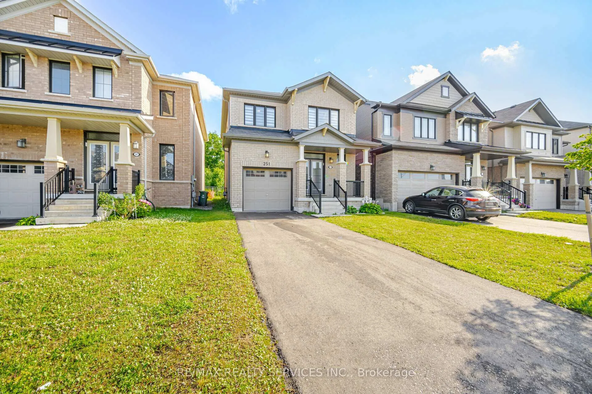 Photo 9 of 251 Bedrock Drive, Hamilton, Stoney Creek — HOMEH