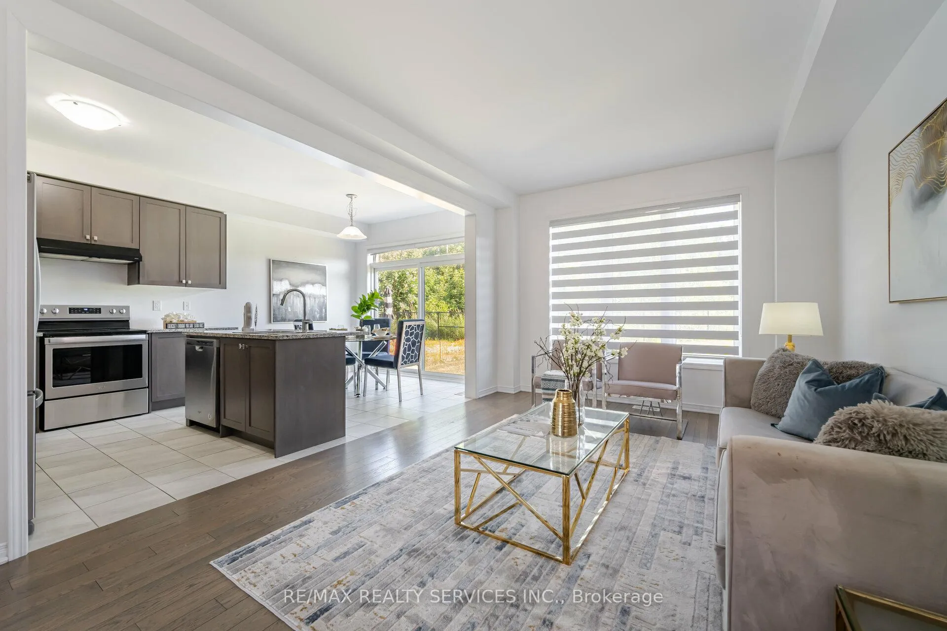 Photo 15 of 251 Bedrock Drive, Hamilton, Stoney Creek — HOMEH