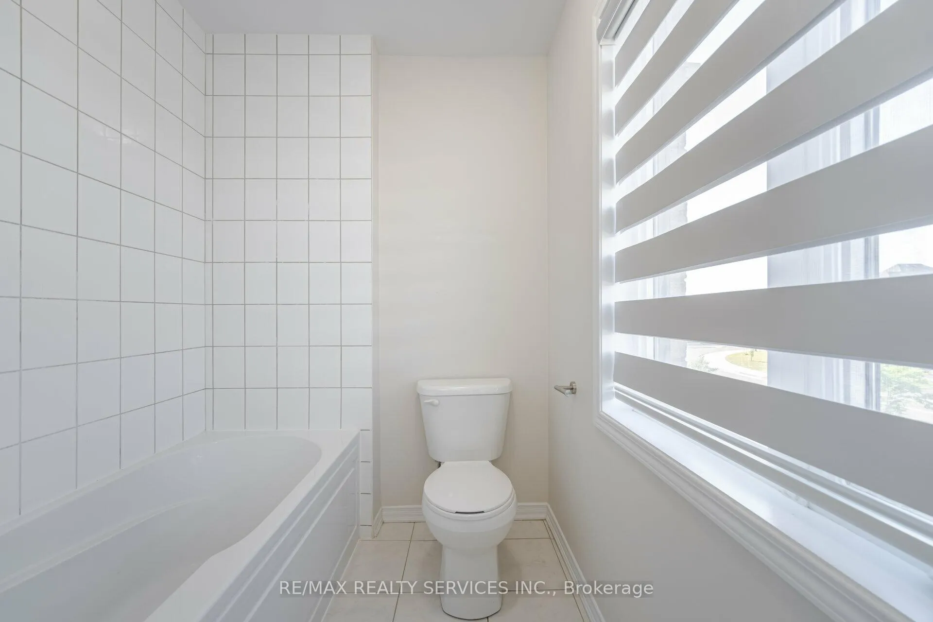 Photo 37 of 251 Bedrock Drive, Hamilton, Stoney Creek — HOMEH