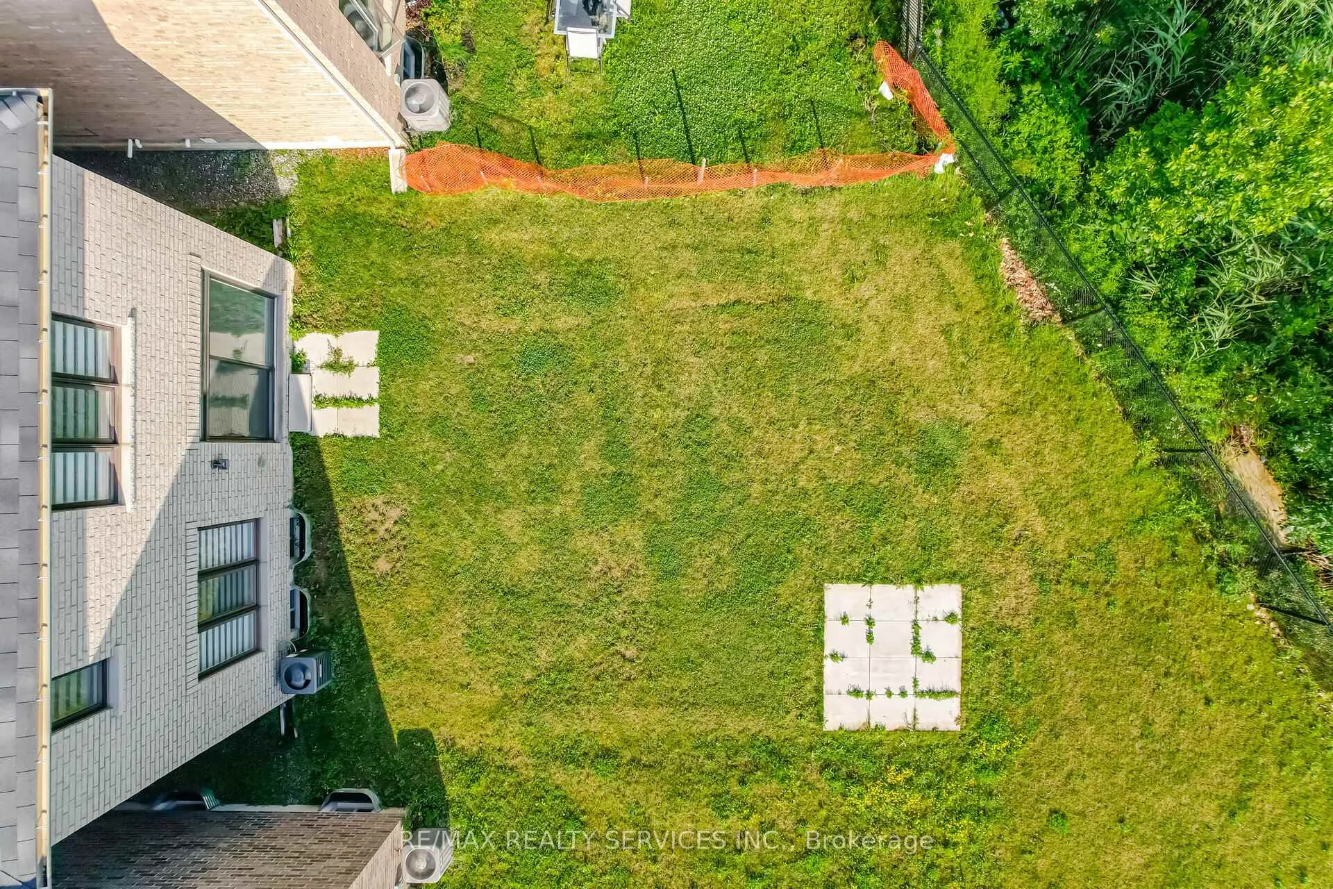 Photo 43 of 251 Bedrock Drive, Hamilton, Stoney Creek — HOMEH