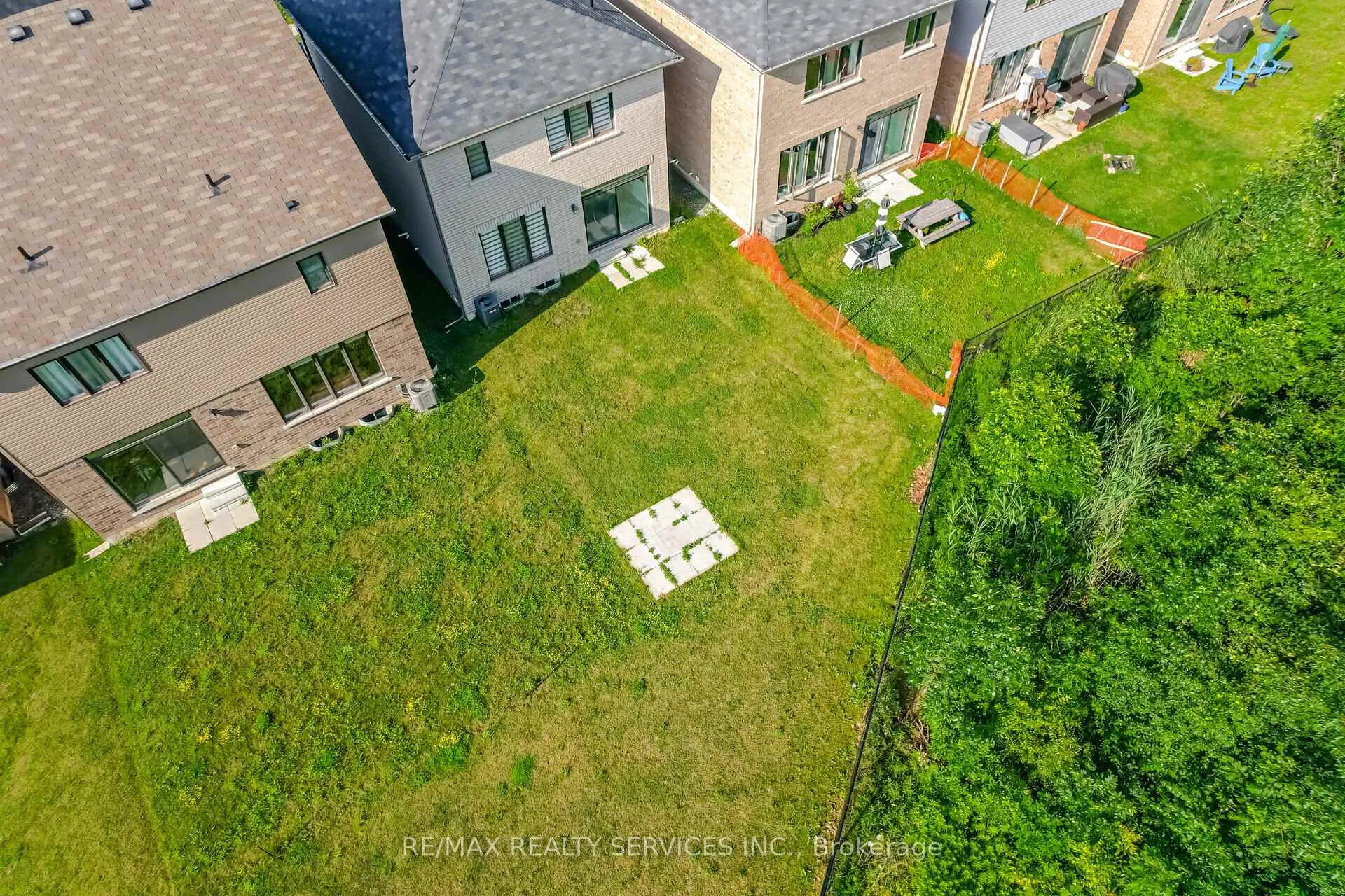 Photo 44 of 251 Bedrock Drive, Hamilton, Stoney Creek — HOMEH