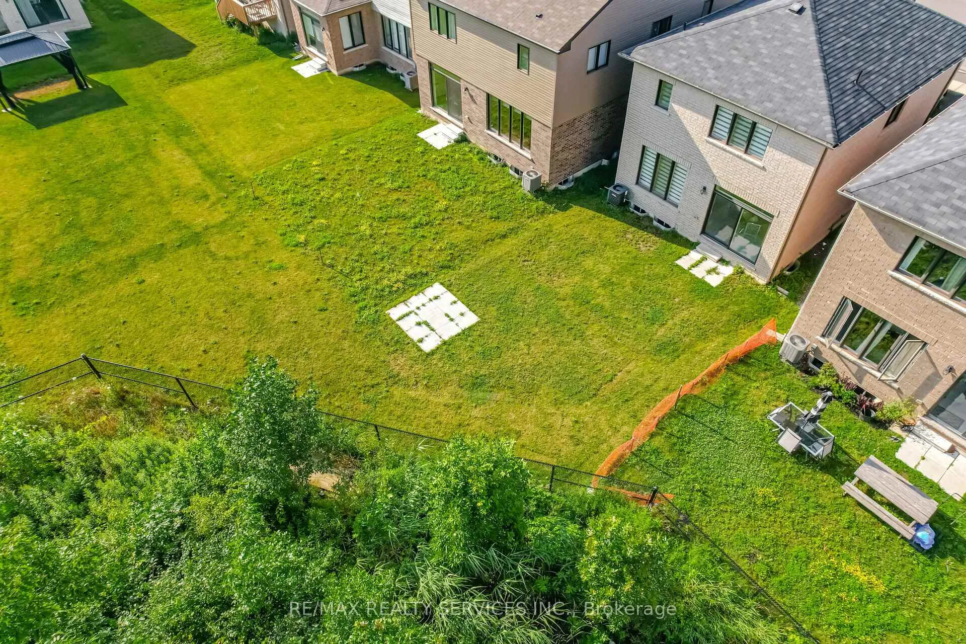 Photo 46 of 251 Bedrock Drive, Hamilton, Stoney Creek — HOMEH