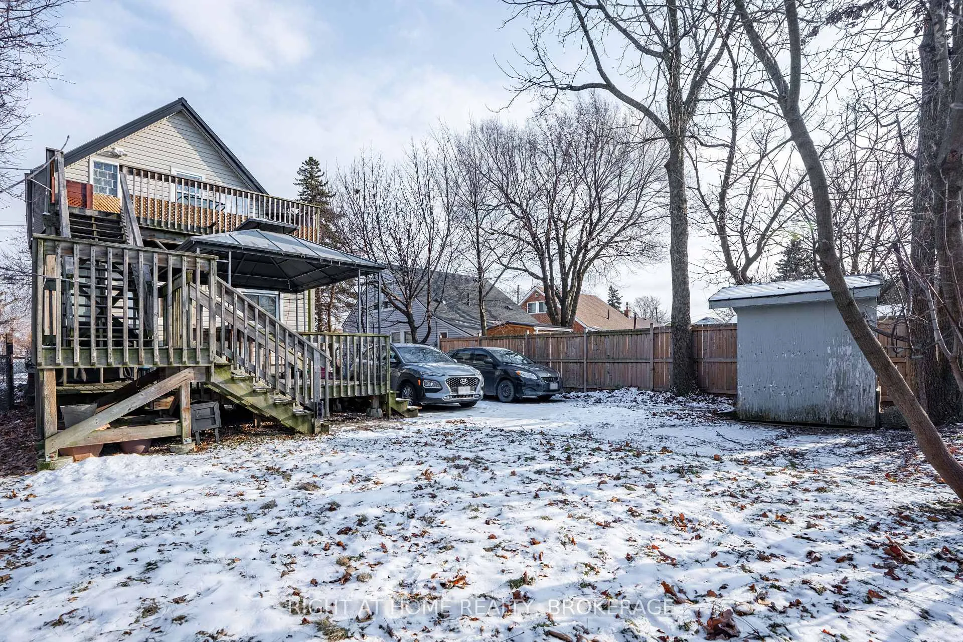 Photo 21 of 6 32nd Street E, Hamilton, Rural Flamborough — HOMEH