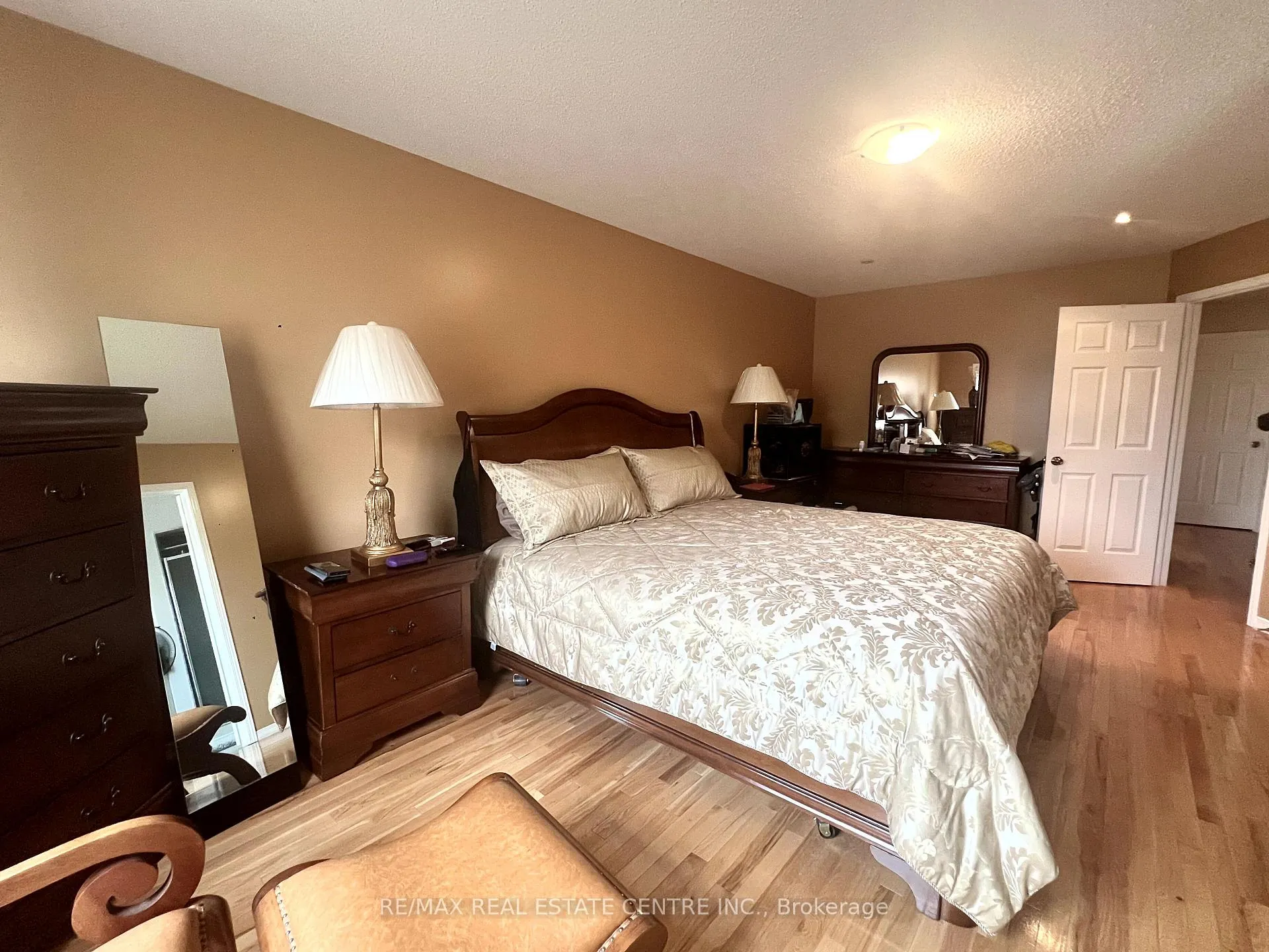 Photo 12 of 77 Zia Dodda Crescent, Brampton, Bram East — HOMEH