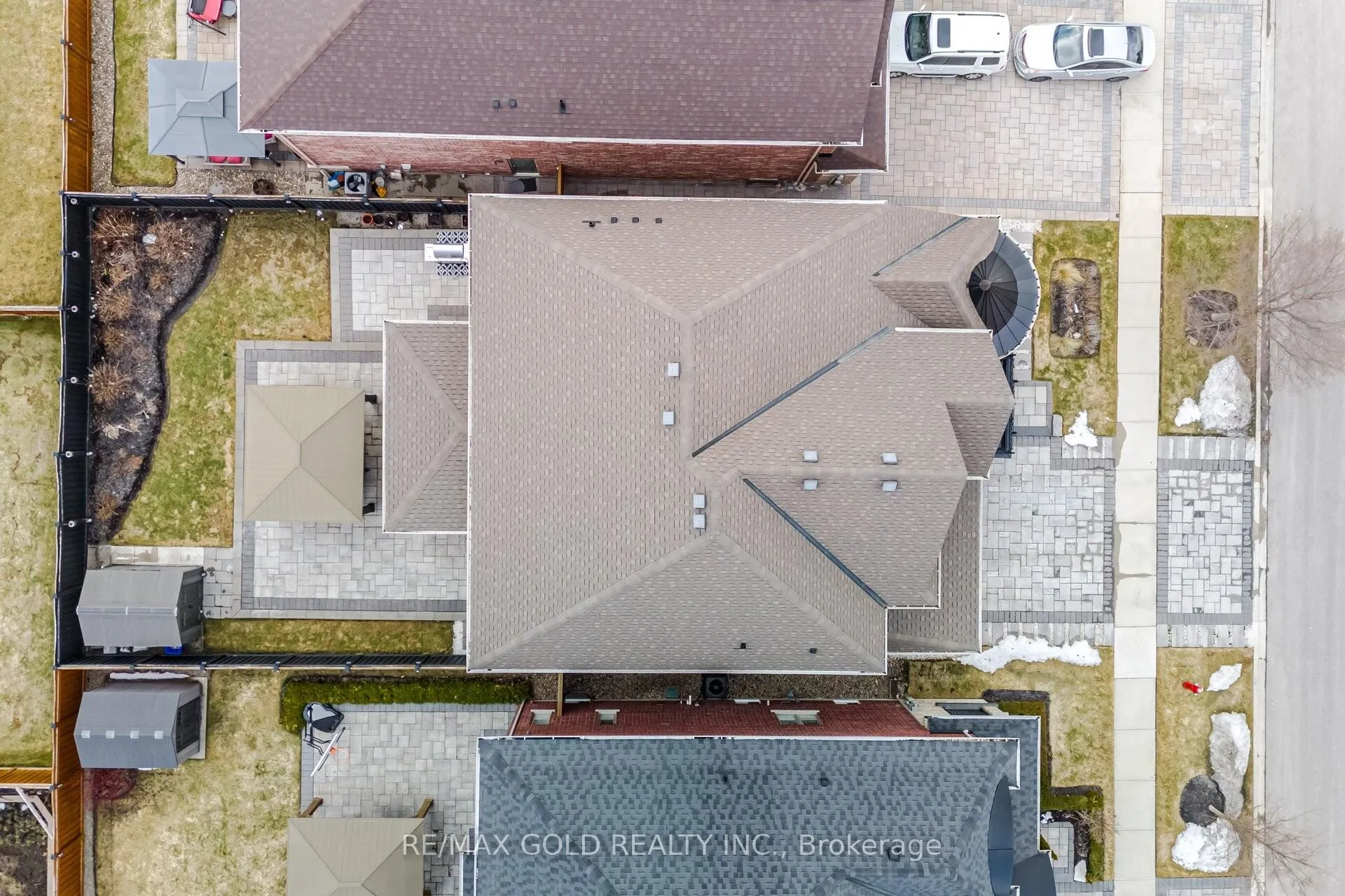 Photo 39 of 4 Spain Crescent, Brampton, Toronto Gore Rural Estate — HOMEH