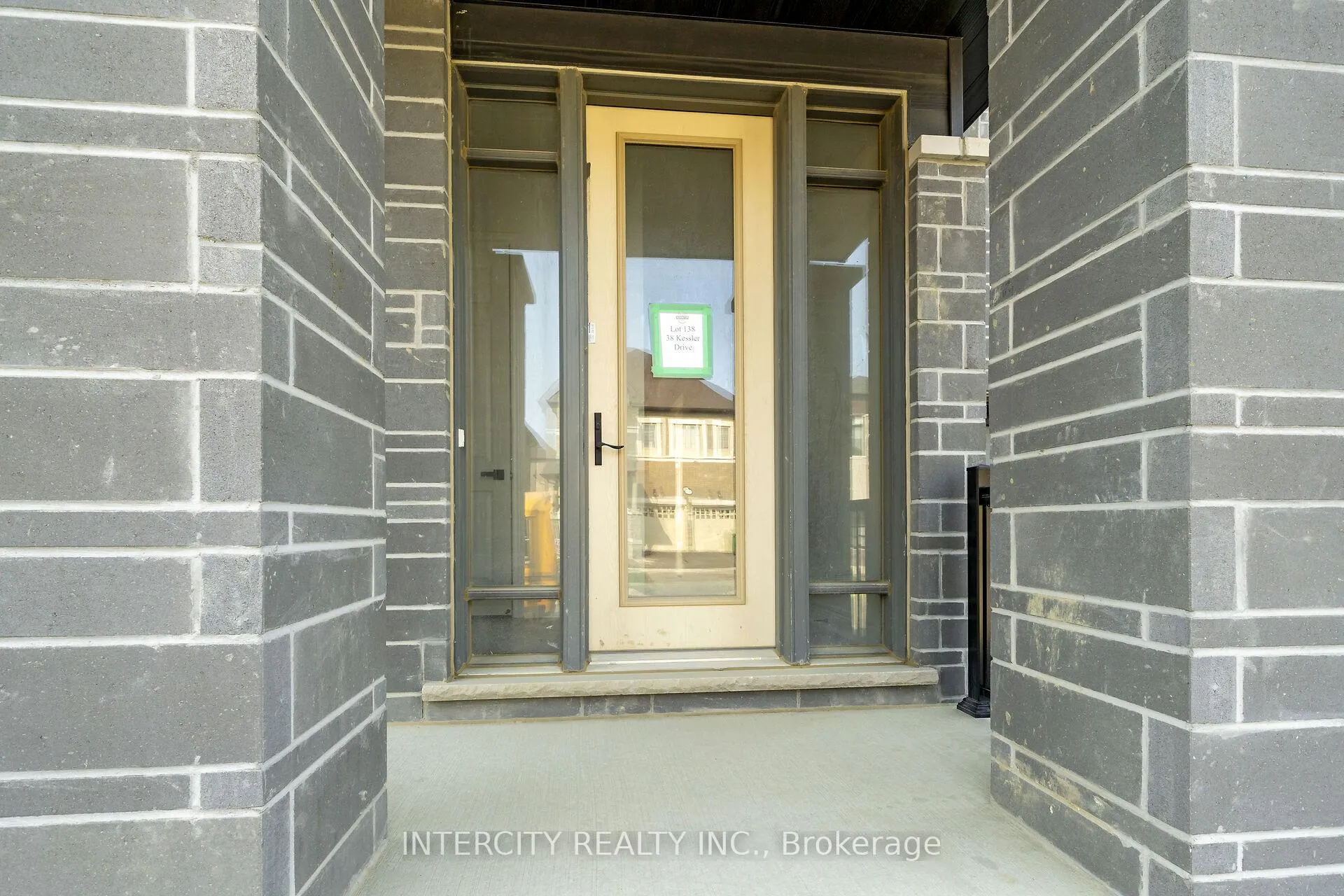 Photo 2 of Unit Lot 138, 38 Kessler Drive, Brampton, Sandringham-Wellington — HOMEH