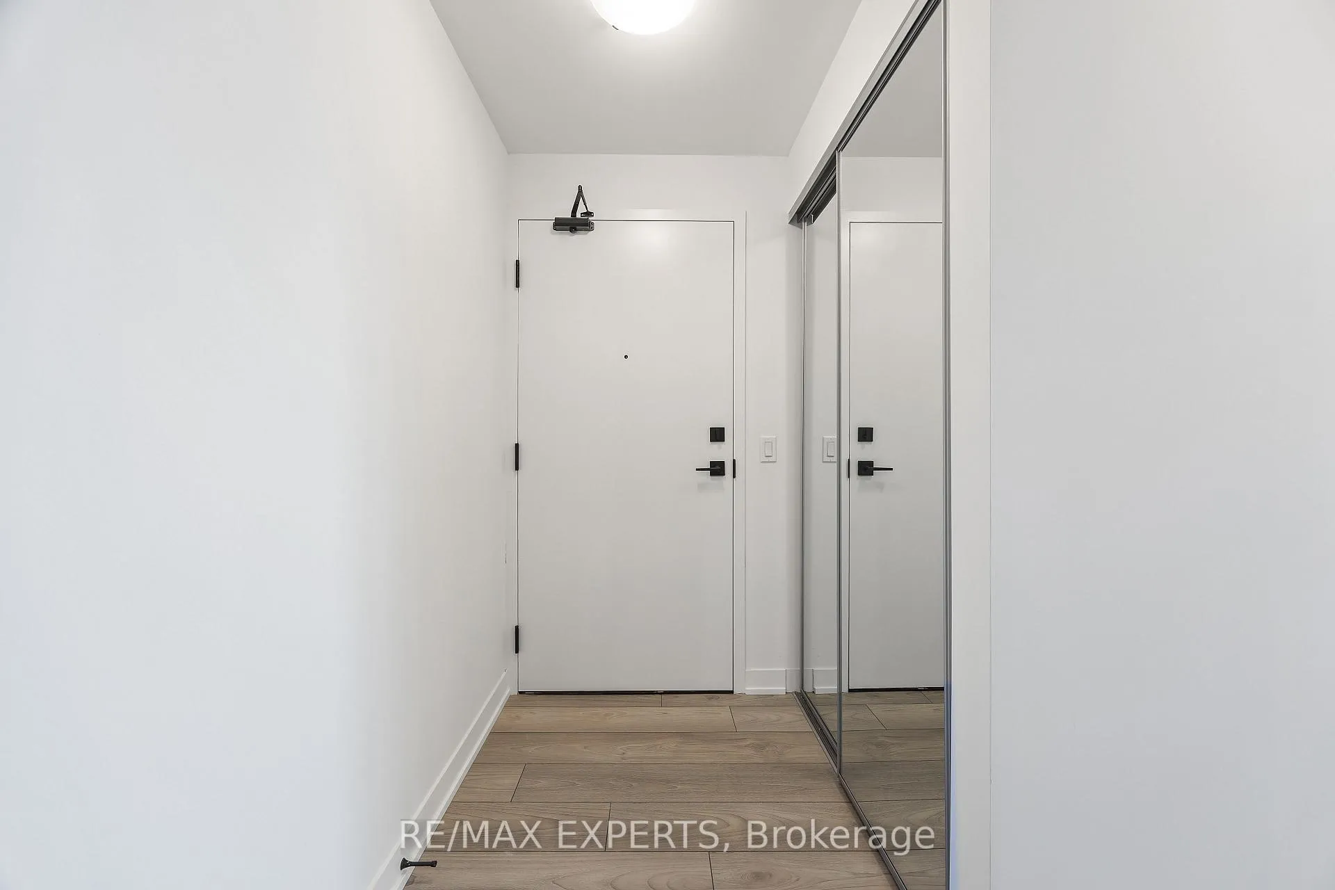 Photo 6 of Unit 2521, 10 Abeja Street, Vaughan, Concord — HOMEH