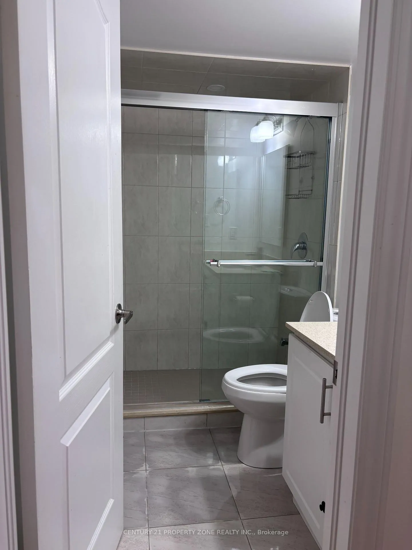 Photo 11 of 19 Angelgate Road (Basement) E, Brampton, Credit Valley — HOMEH