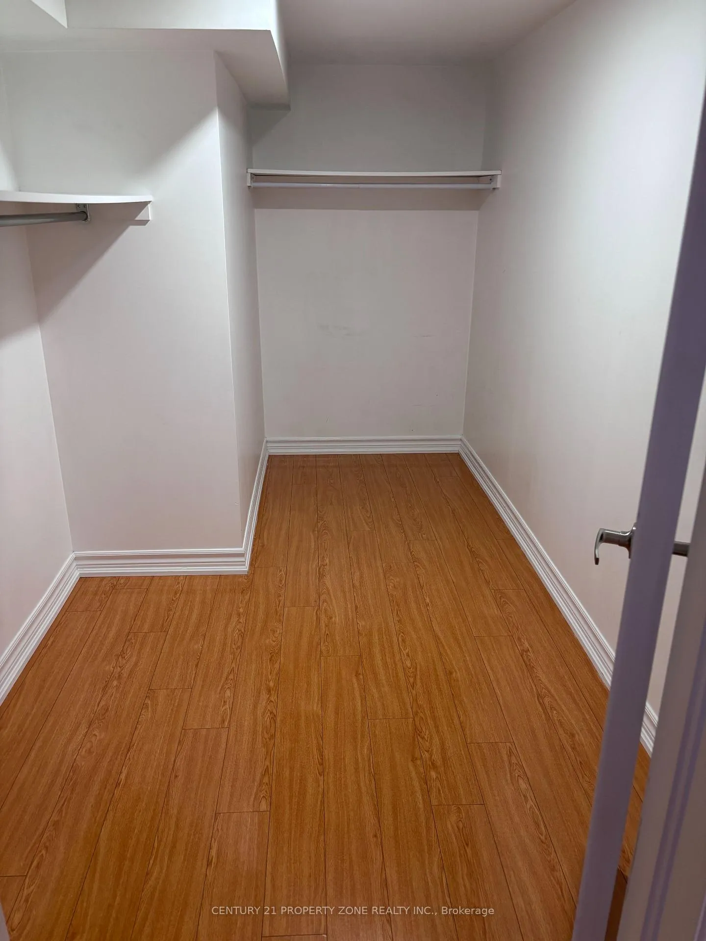 Photo 12 of 19 Angelgate Road (Basement) E, Brampton, Credit Valley — HOMEH
