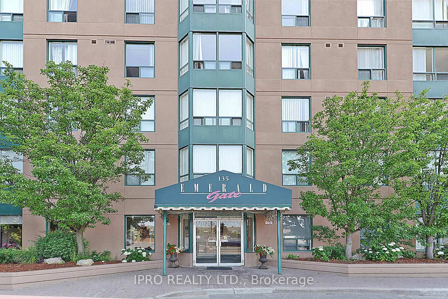 Front of Unit 706, 135 Hillcrest Avenue