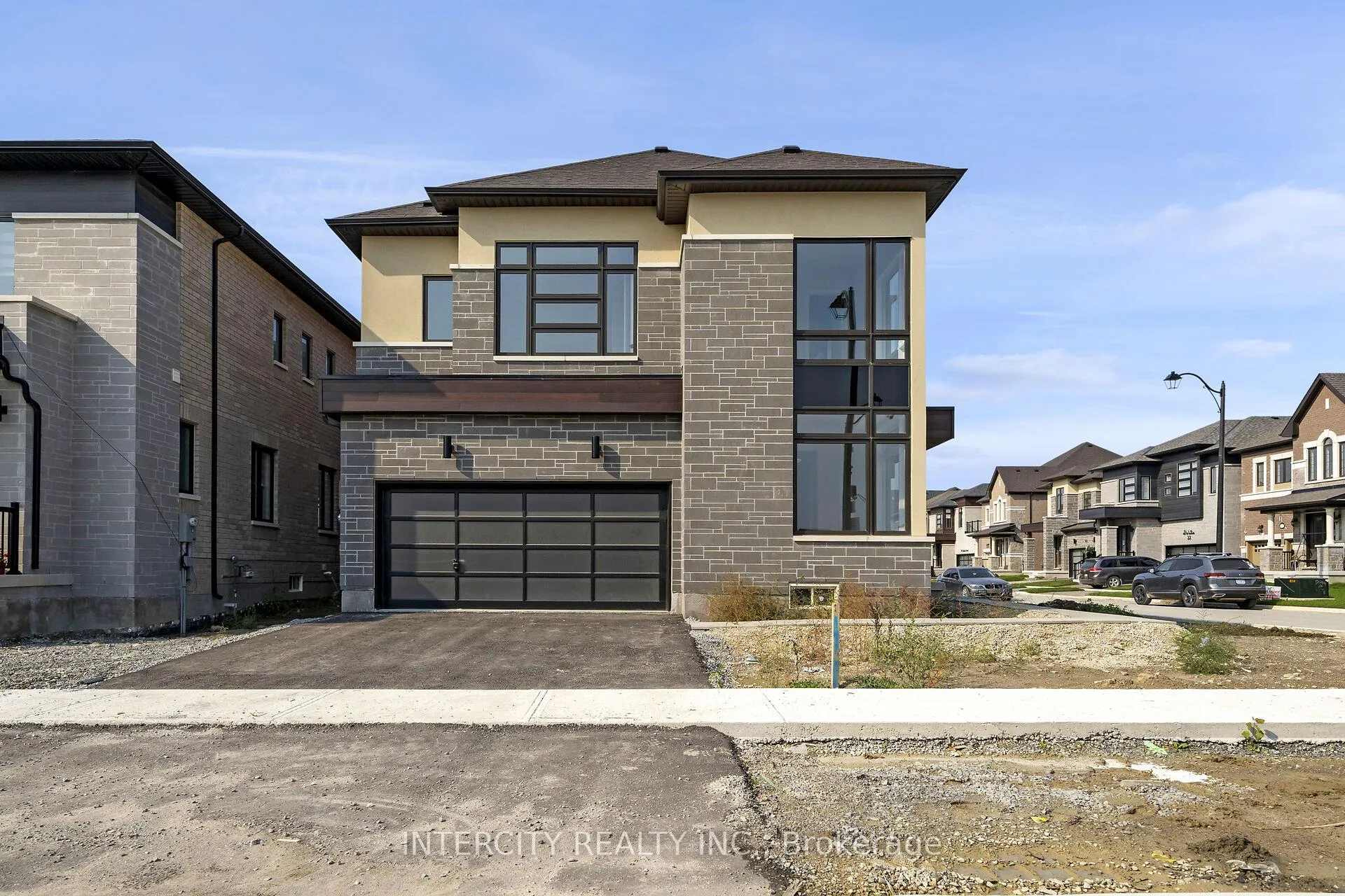 Photo 3 of Unit Lot 134, 30 Kessler Drive, Brampton, Sandringham-Wellington North — HOMEH