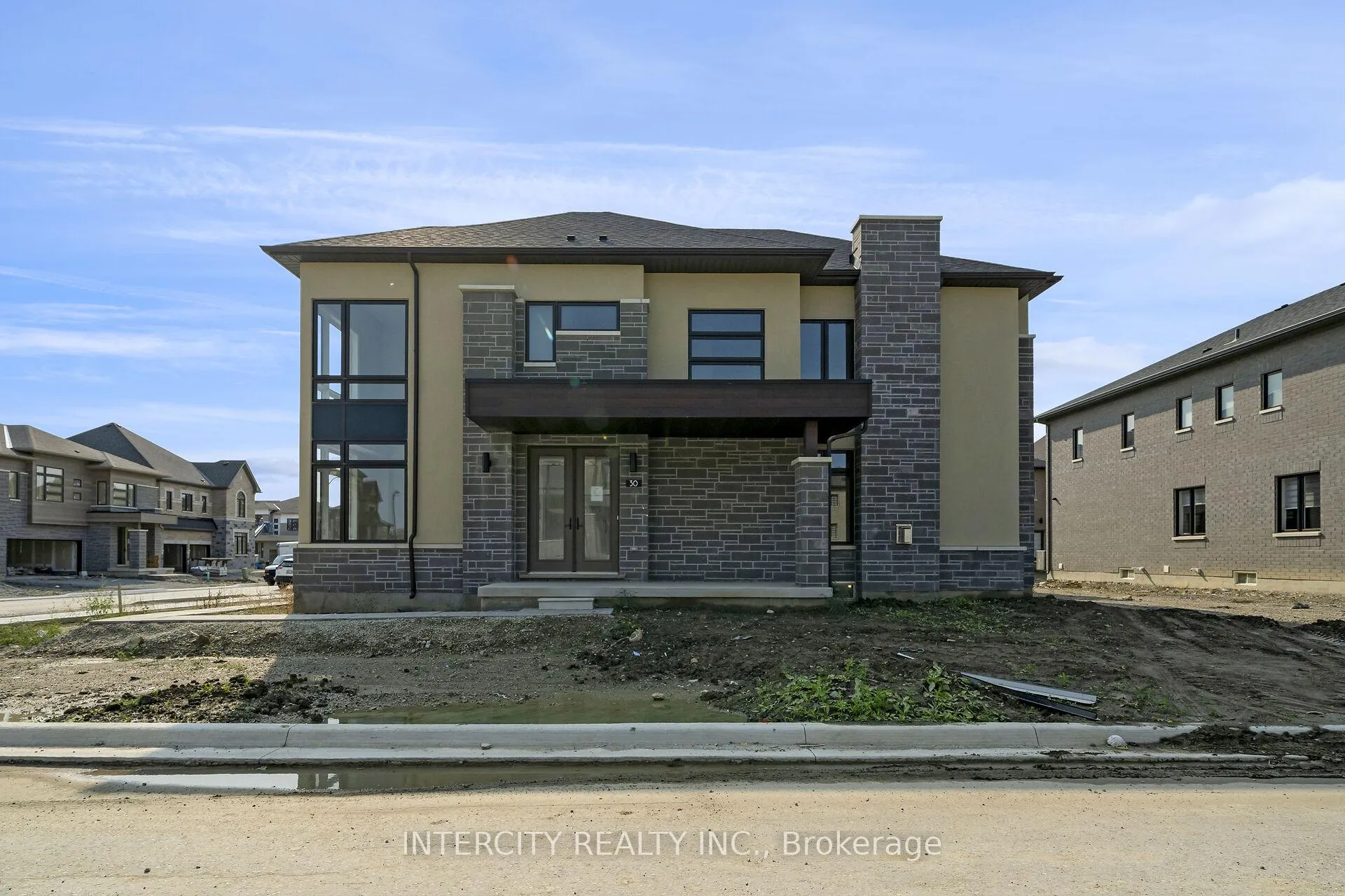 Photo 4 of Unit Lot 134, 30 Kessler Drive, Brampton, Sandringham-Wellington North — HOMEH