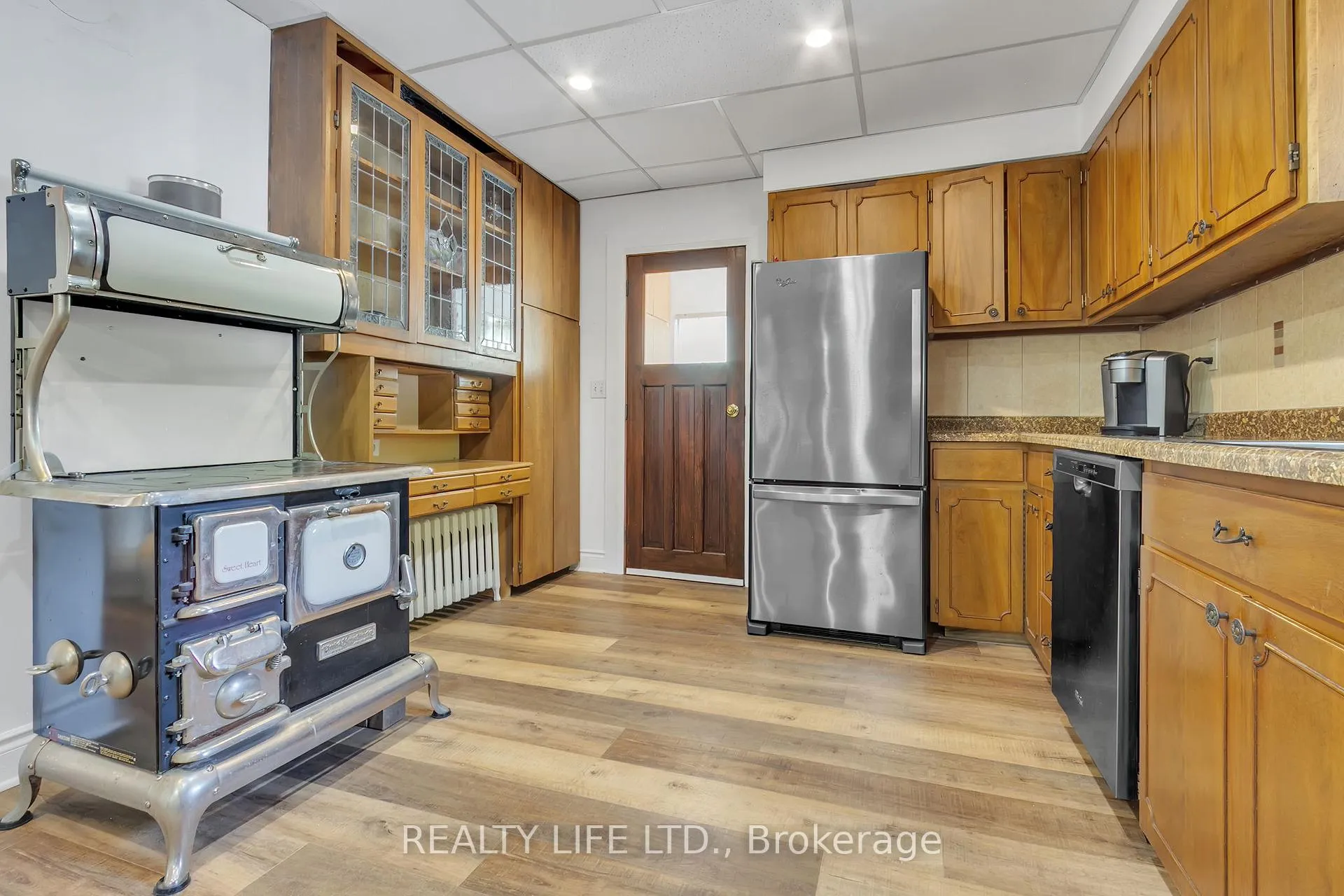 Photo 11 of 48 Bonnyview Drive, Etobicoke, Stonegate-Queensway — HOMEH