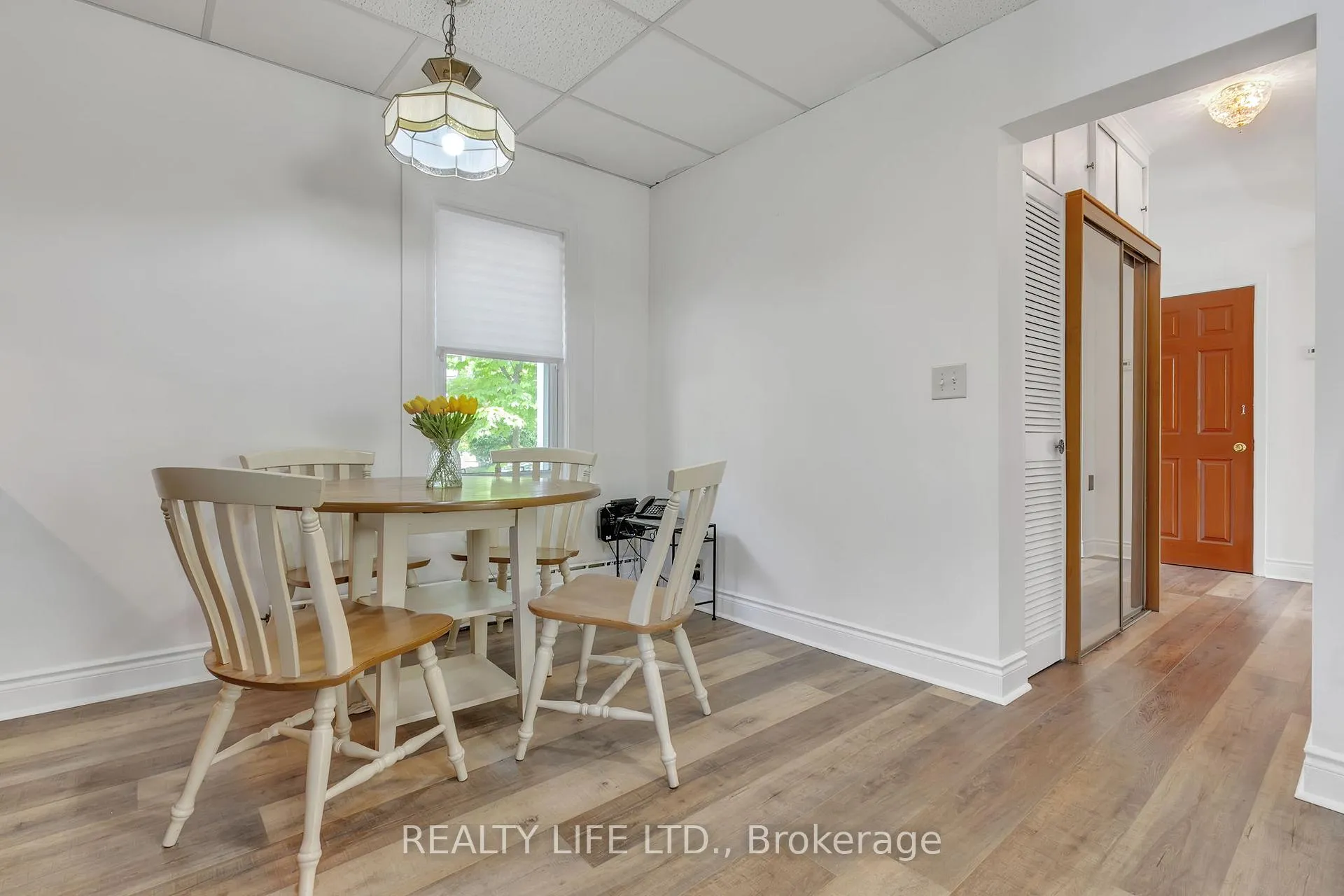 Photo 13 of 48 Bonnyview Drive, Etobicoke, Stonegate-Queensway — HOMEH
