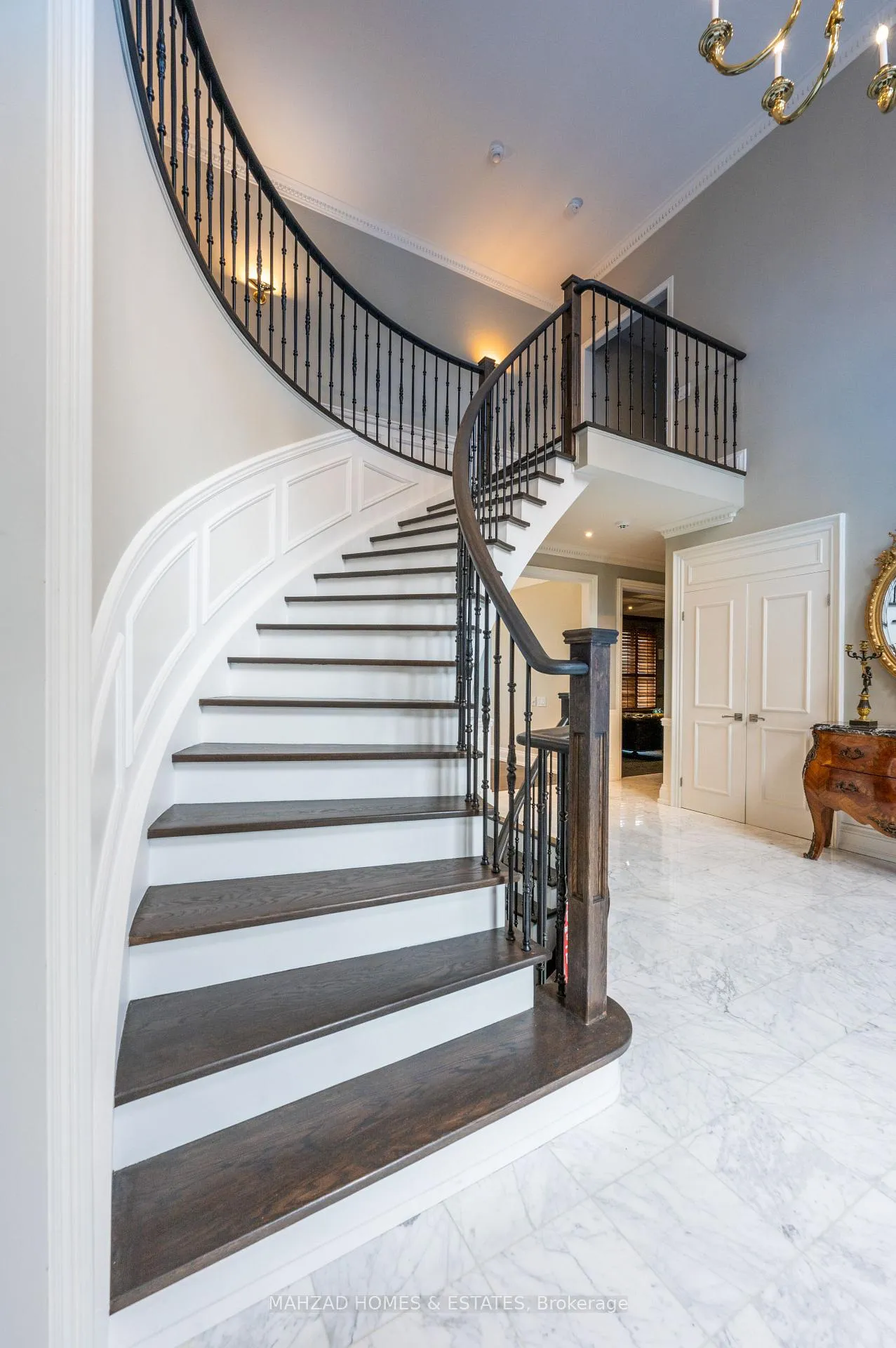 Photo 7 of 14 Prescott Court, Markham, Bayview Glen — HOMEH