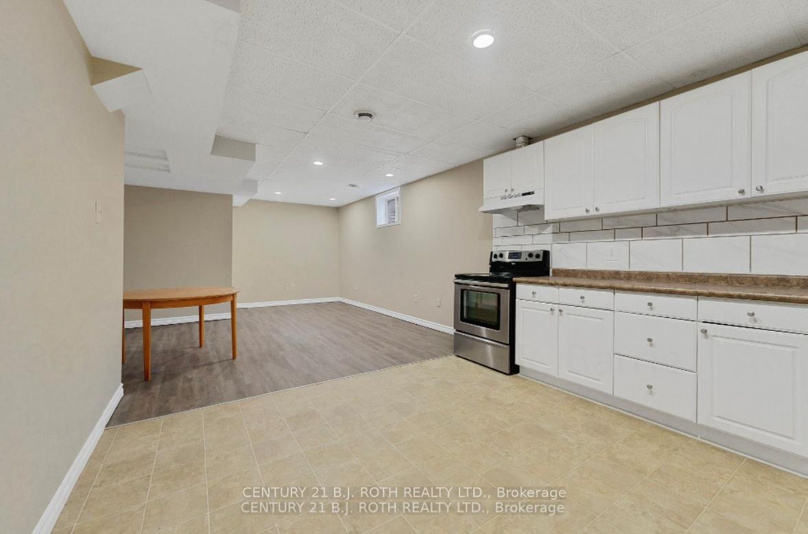 Photo 5 of Unit LOWER, 361 Georgian Drive, Barrie, Georgian Drive — HOMEH