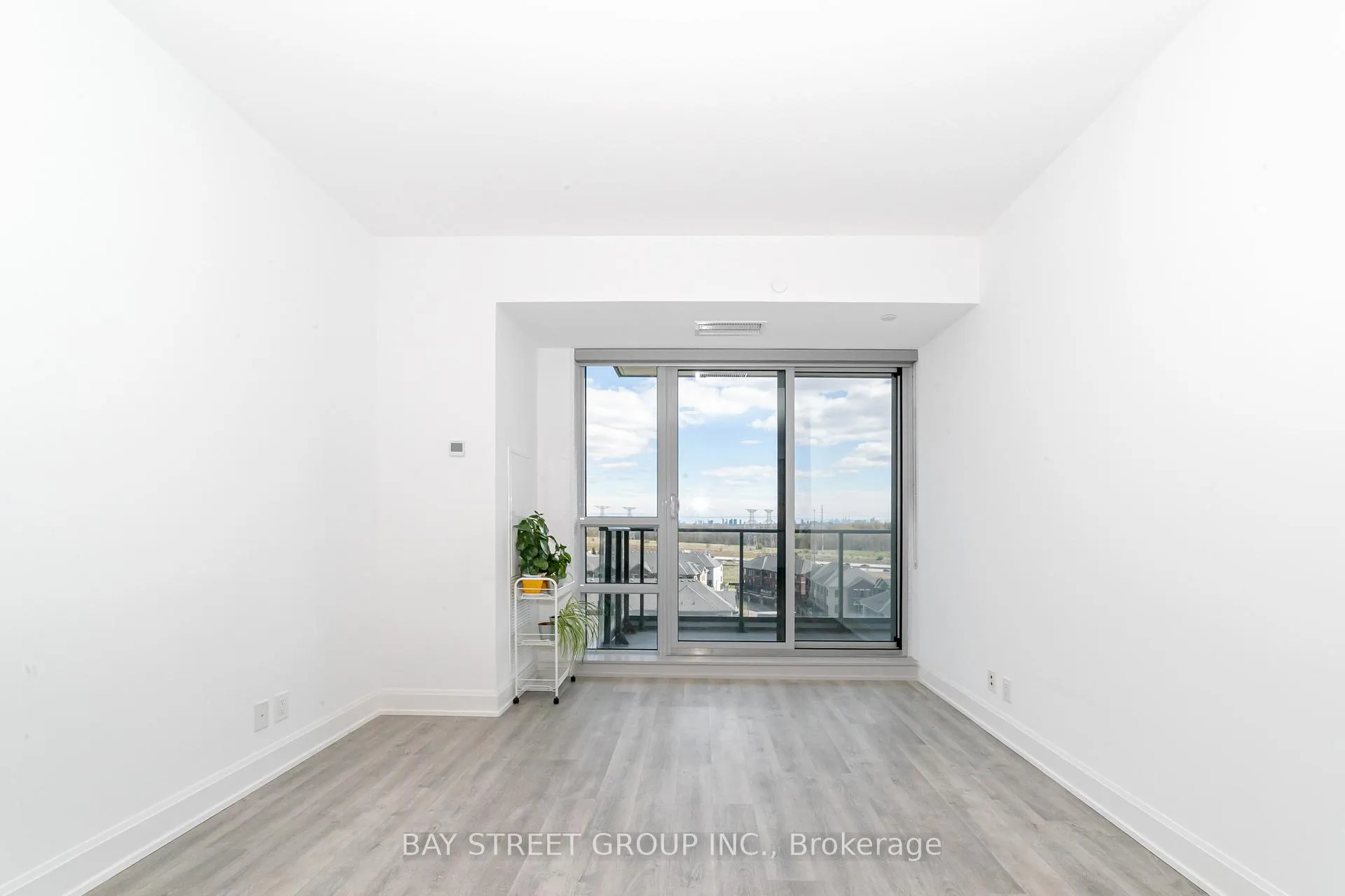 Photo 11 of Unit 709, 12 Gandhi Lane, Markham, Commerce Valley — HOMEH