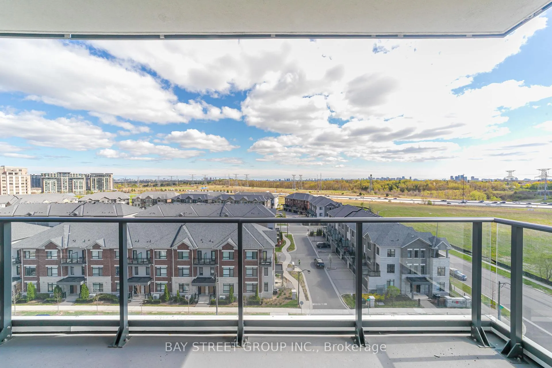 Photo 12 of Unit 709, 12 Gandhi Lane, Markham, Commerce Valley — HOMEH