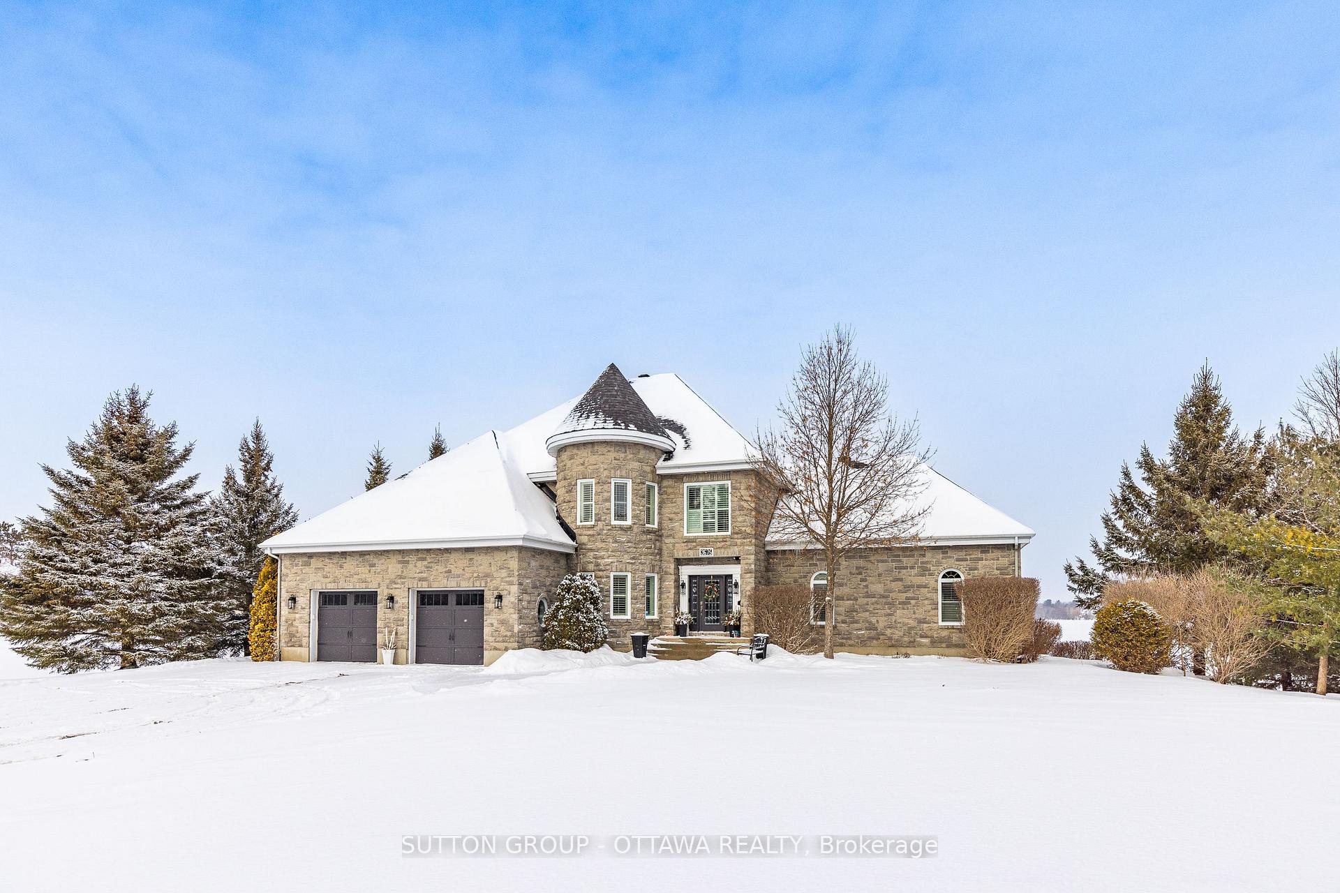 Photo 1 of 3675 Front Road, Champlain, Champlain Twp — HOMEH