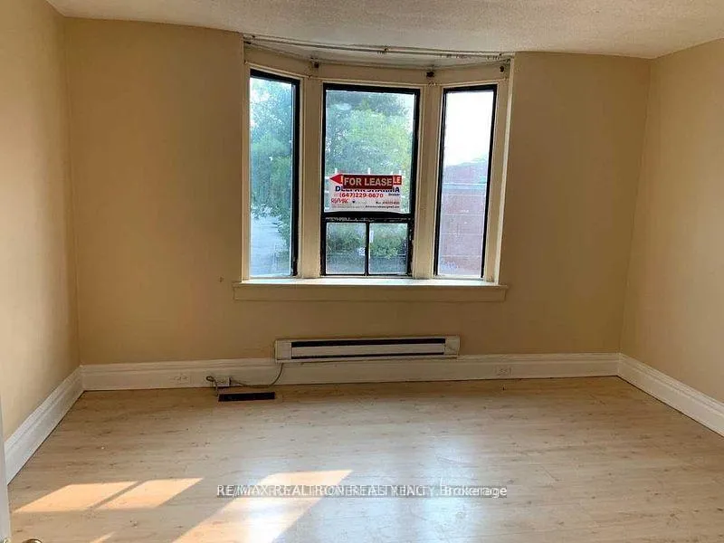 Photo 7 of Unit 2nd Floor, 352 Pape Avenue, Toronto, South Riverdale — HOMEH