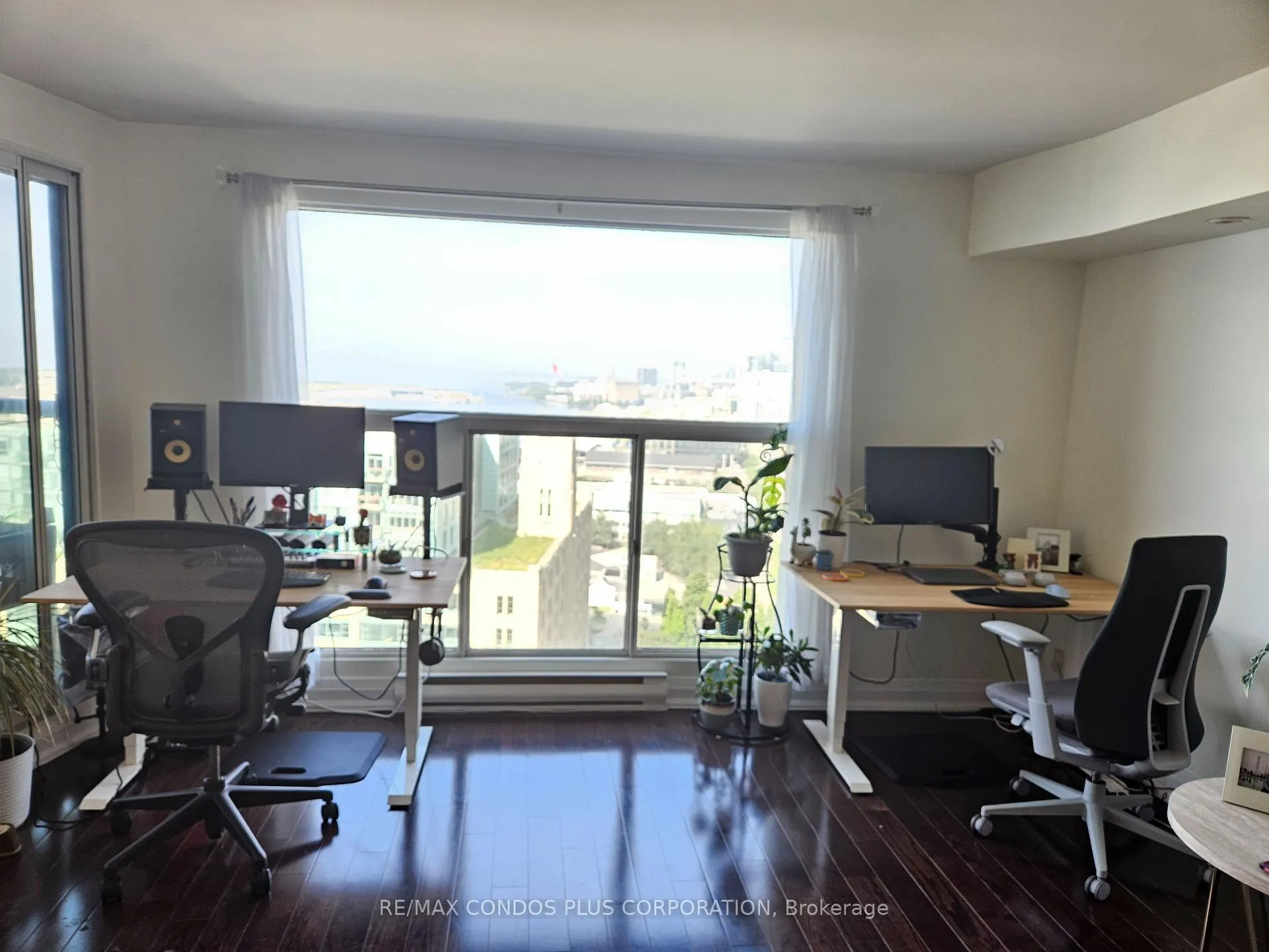 Photo 18 of Unit 2010, 77 Harbour Square, Toronto, Waterfront Communities — HOMEH