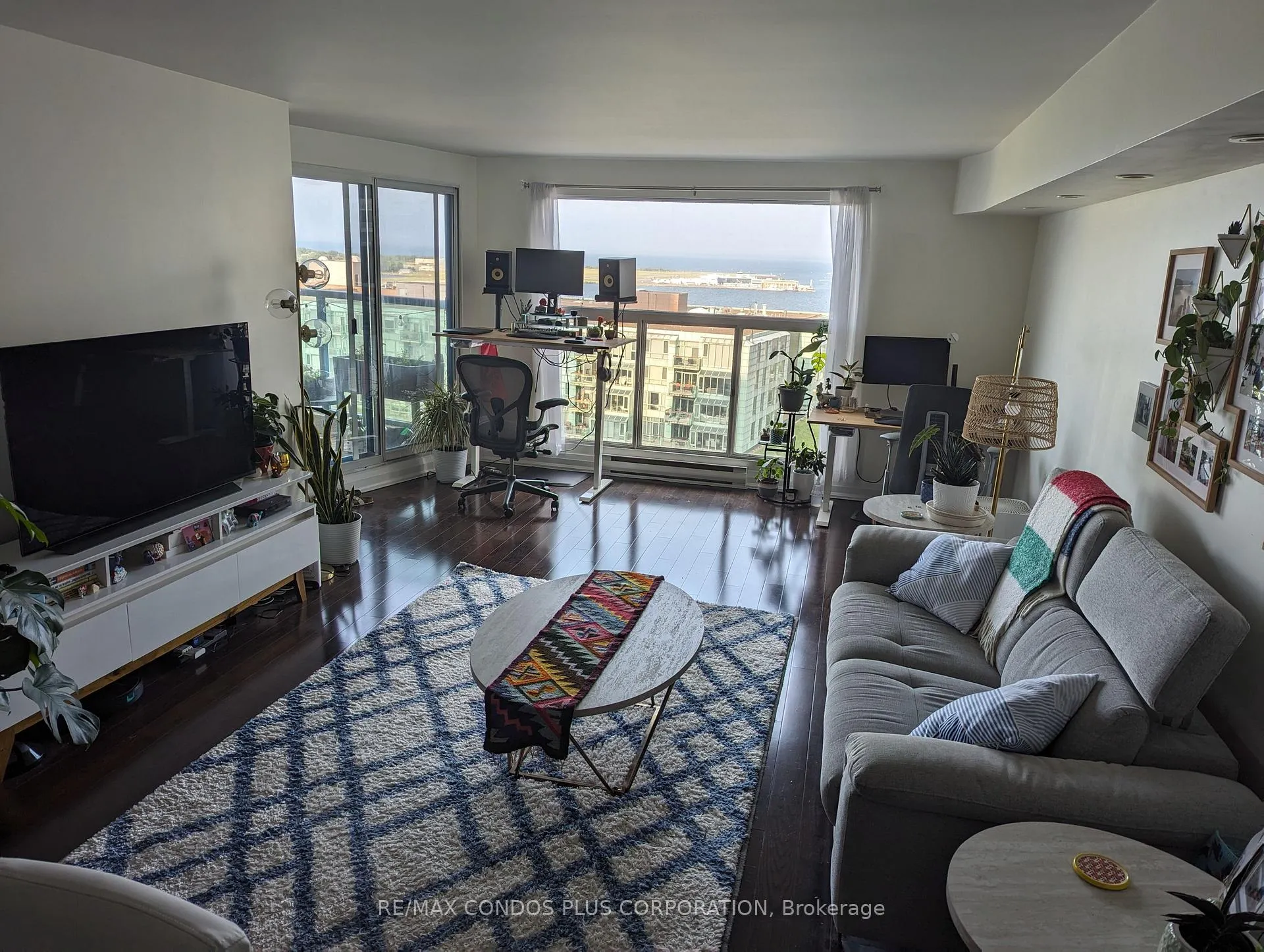 Photo 55 of Unit 2010, 77 Harbour Square, Toronto, Waterfront Communities — HOMEH