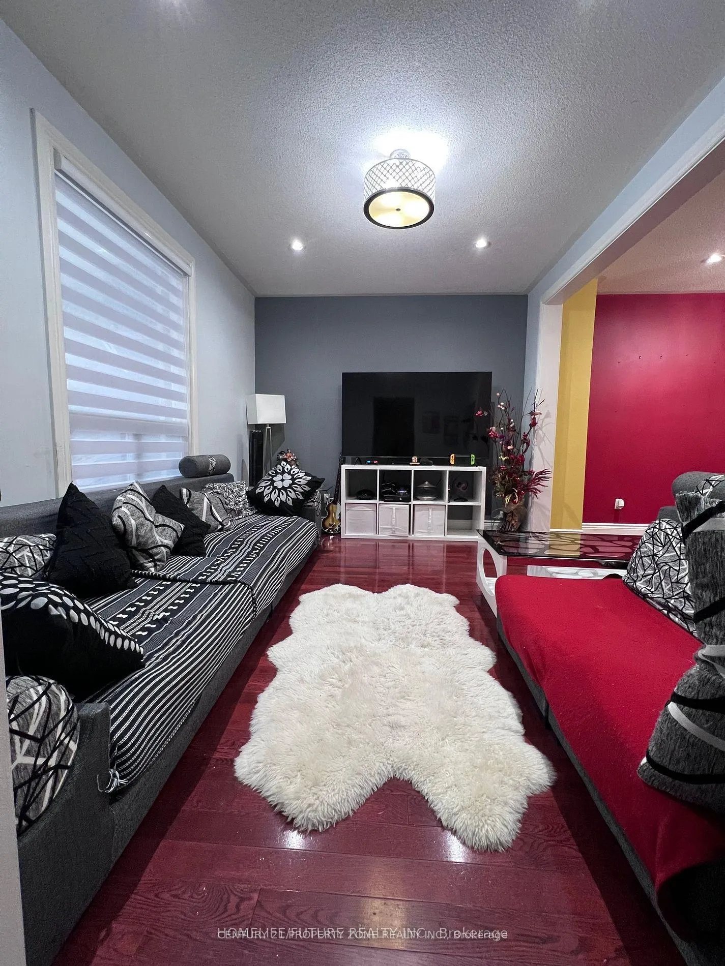 Photo 6 of 606 Pape Avenue, Toronto, North Riverdale — HOMEH