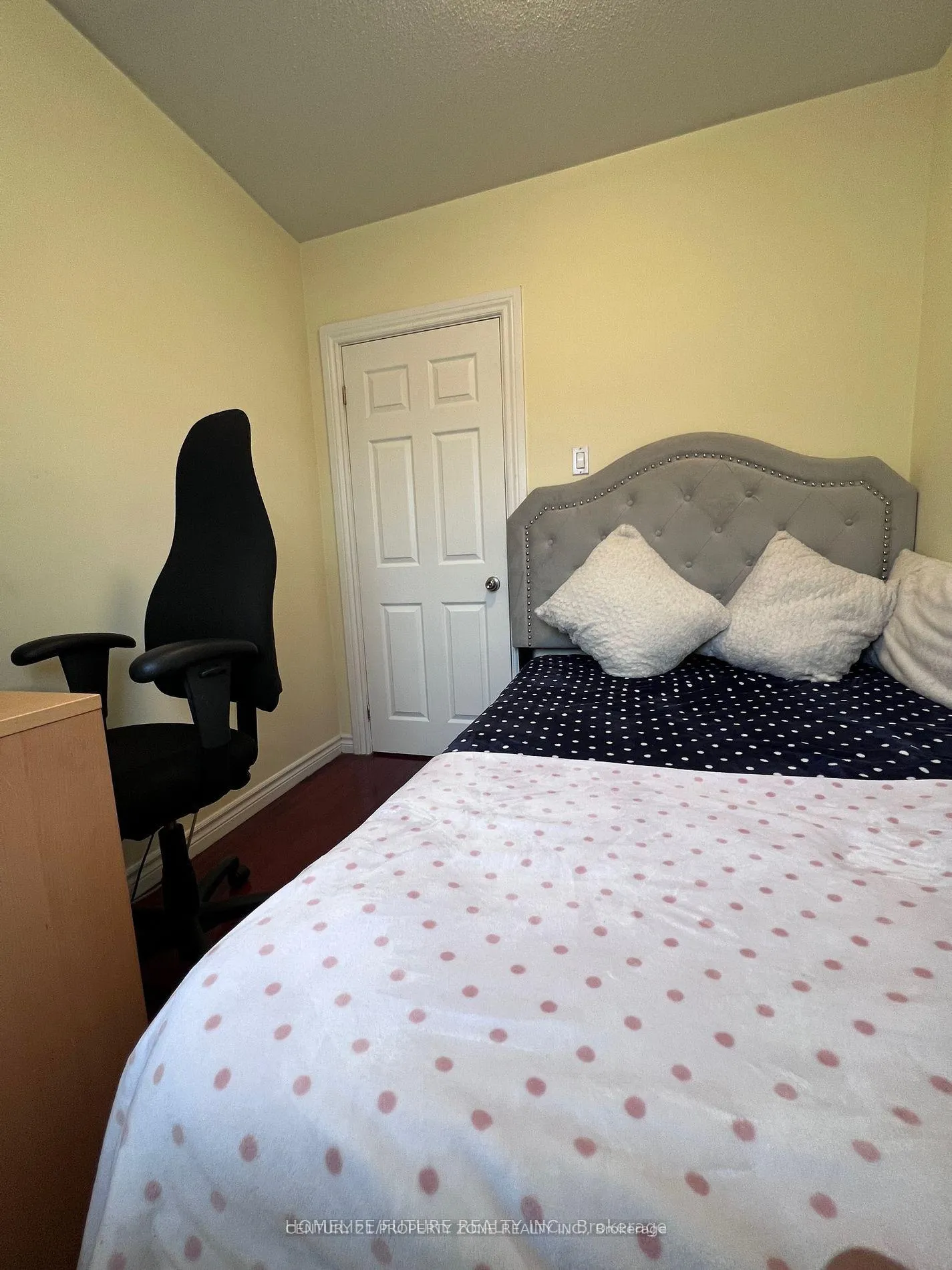 Photo 14 of 606 Pape Avenue, Toronto, North Riverdale — HOMEH