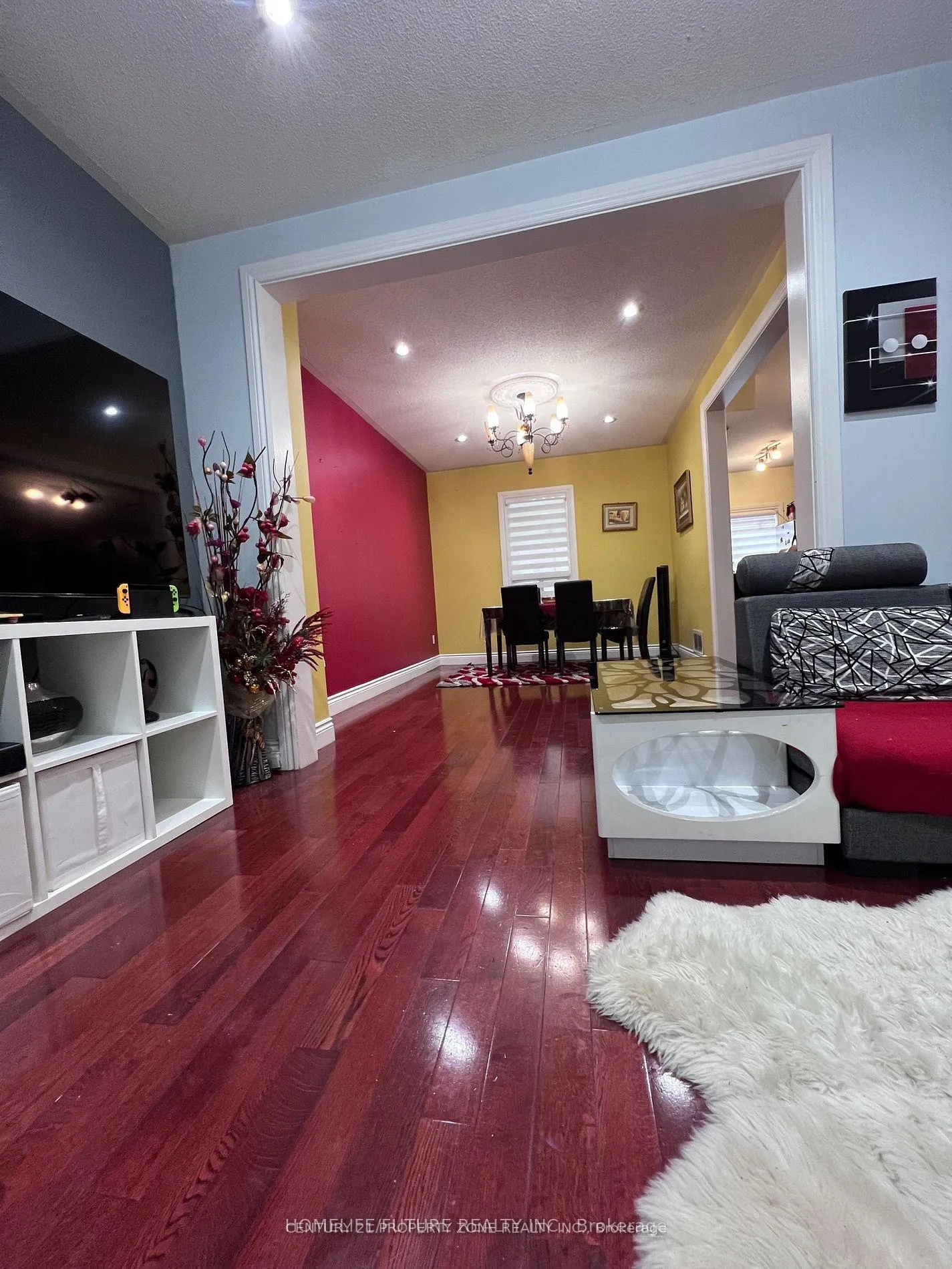 Photo 16 of 606 Pape Avenue, Toronto, North Riverdale — HOMEH