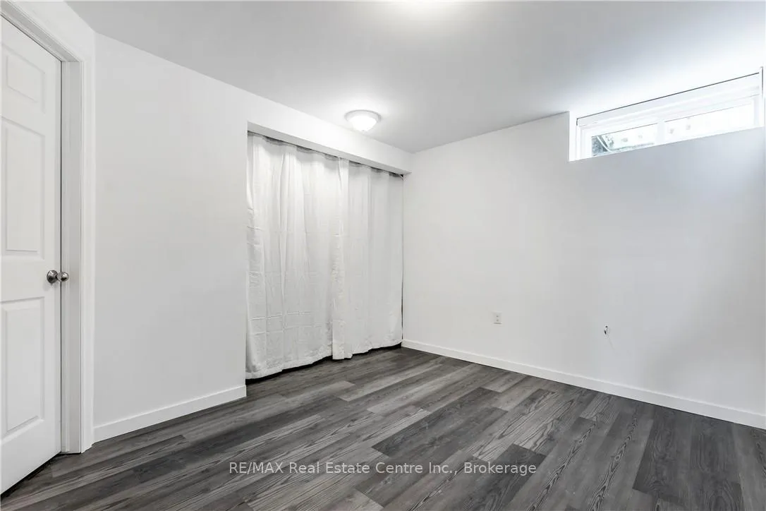 Photo 4 of Unit B9, 155 Highland Crescent, Waterloo — HOMEH