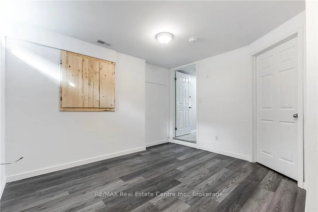 Photo 5 of Unit B9, 155 Highland Crescent, Waterloo — HOMEH