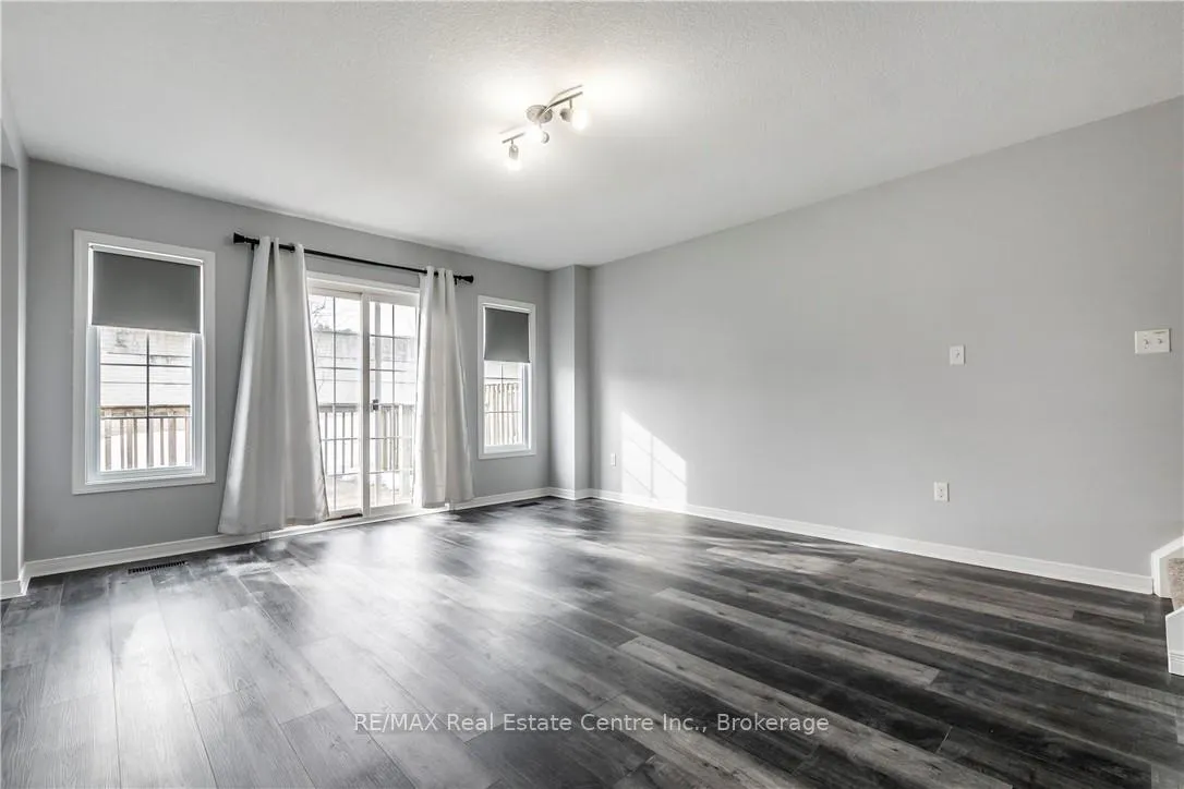 Photo 7 of Unit B9, 155 Highland Crescent, Waterloo — HOMEH