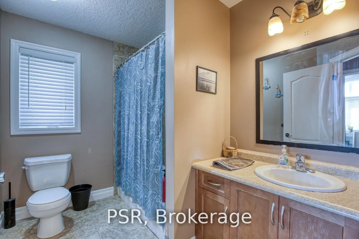 Photo 20 of 38 Huck Crescent, Kitchener — HOMEH