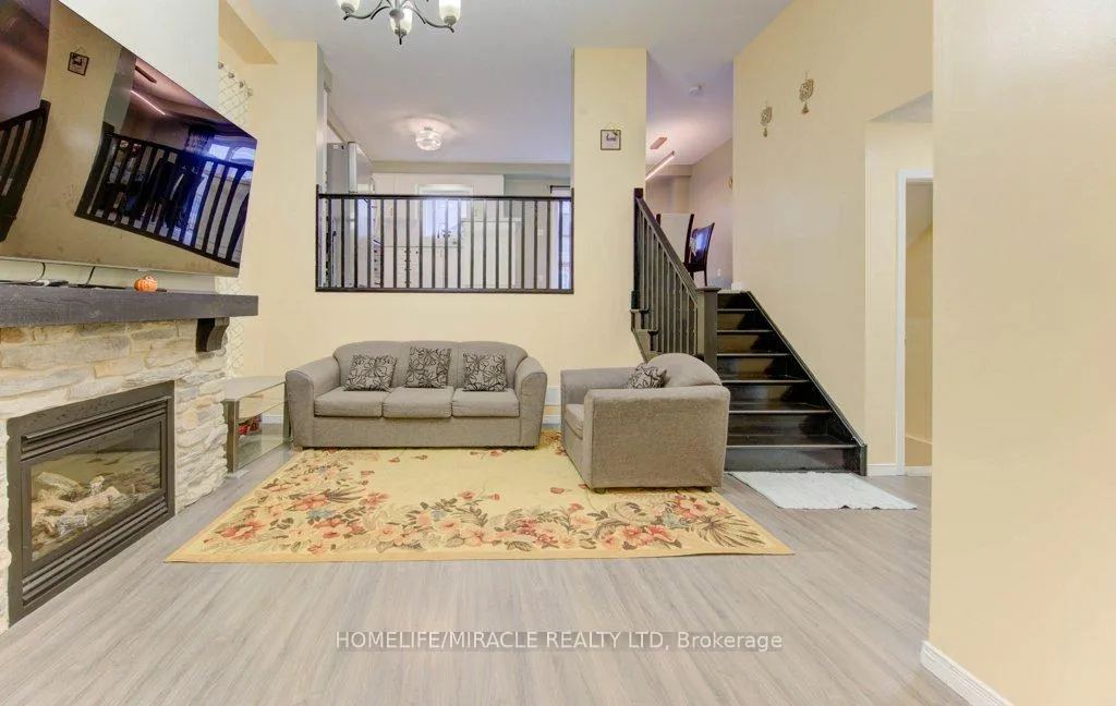 Photo 8 of 199 Cranbrook Street, Kitchener — HOMEH