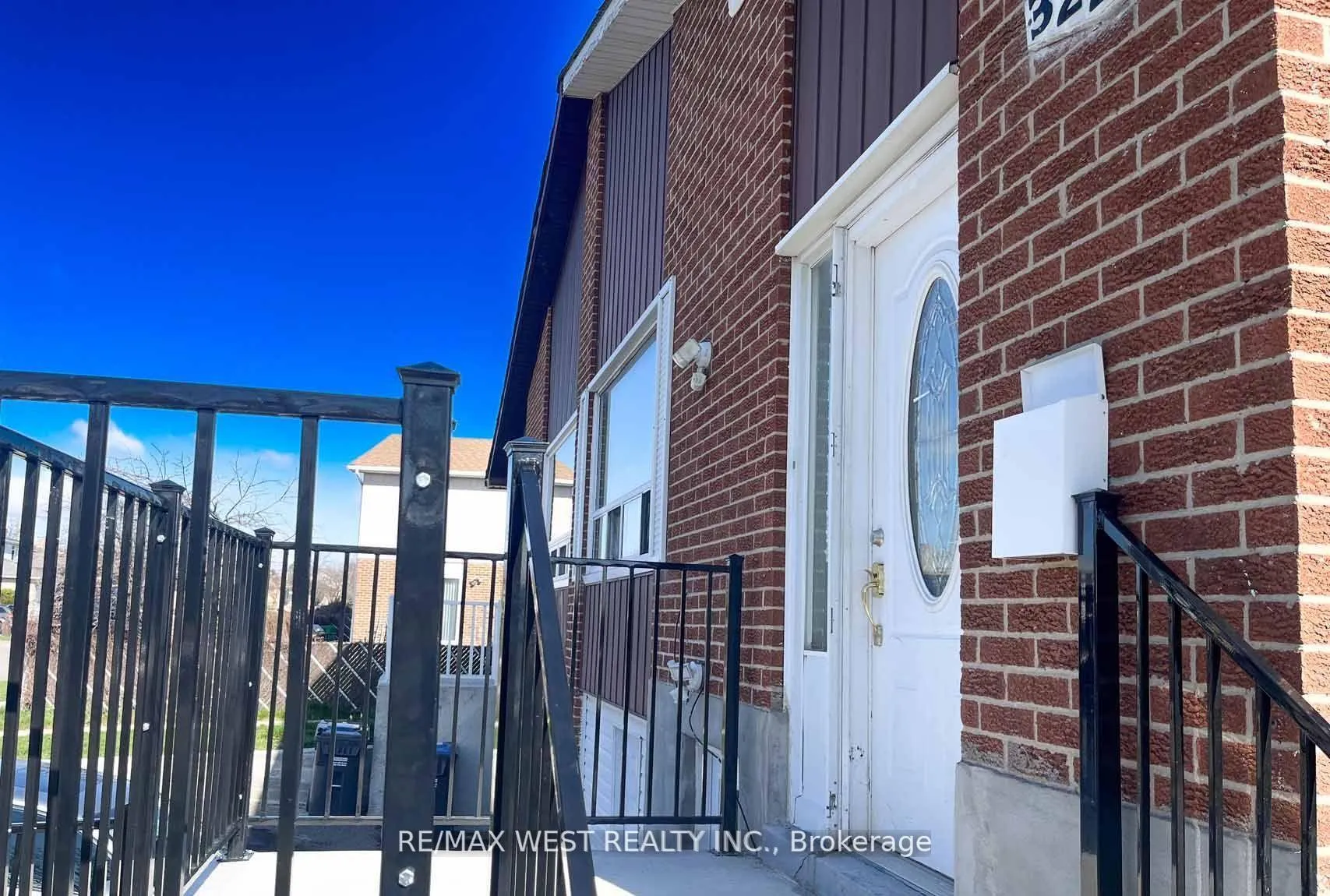 Photo 2 of Unit #Upper, 322 Hansen Road, Brampton, Madoc — HOMEH