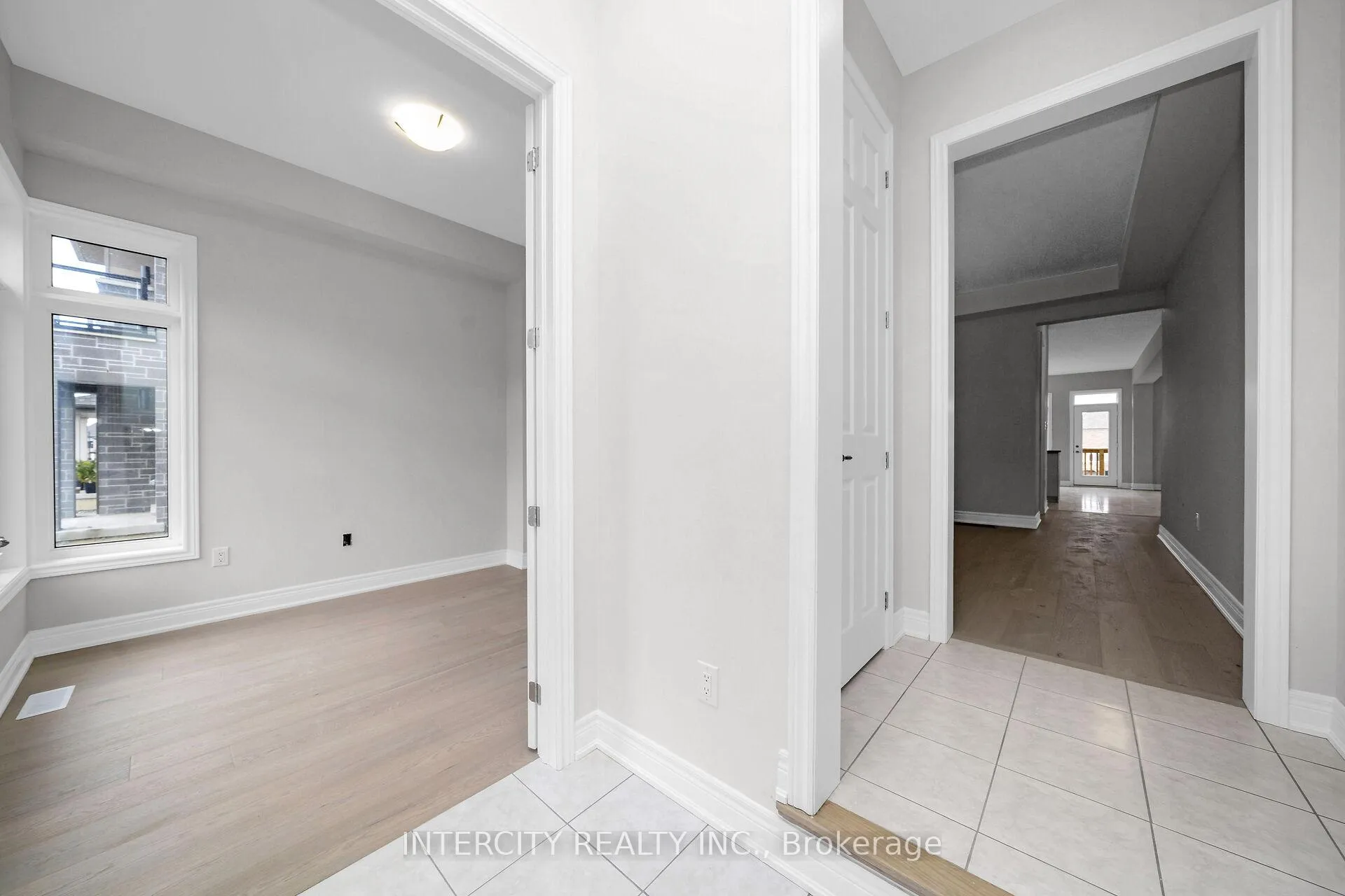 Photo 4 of Unit Lot 192, 38 Keyworth Crescent, Brampton, Sandringham-Wellington North — HOMEH