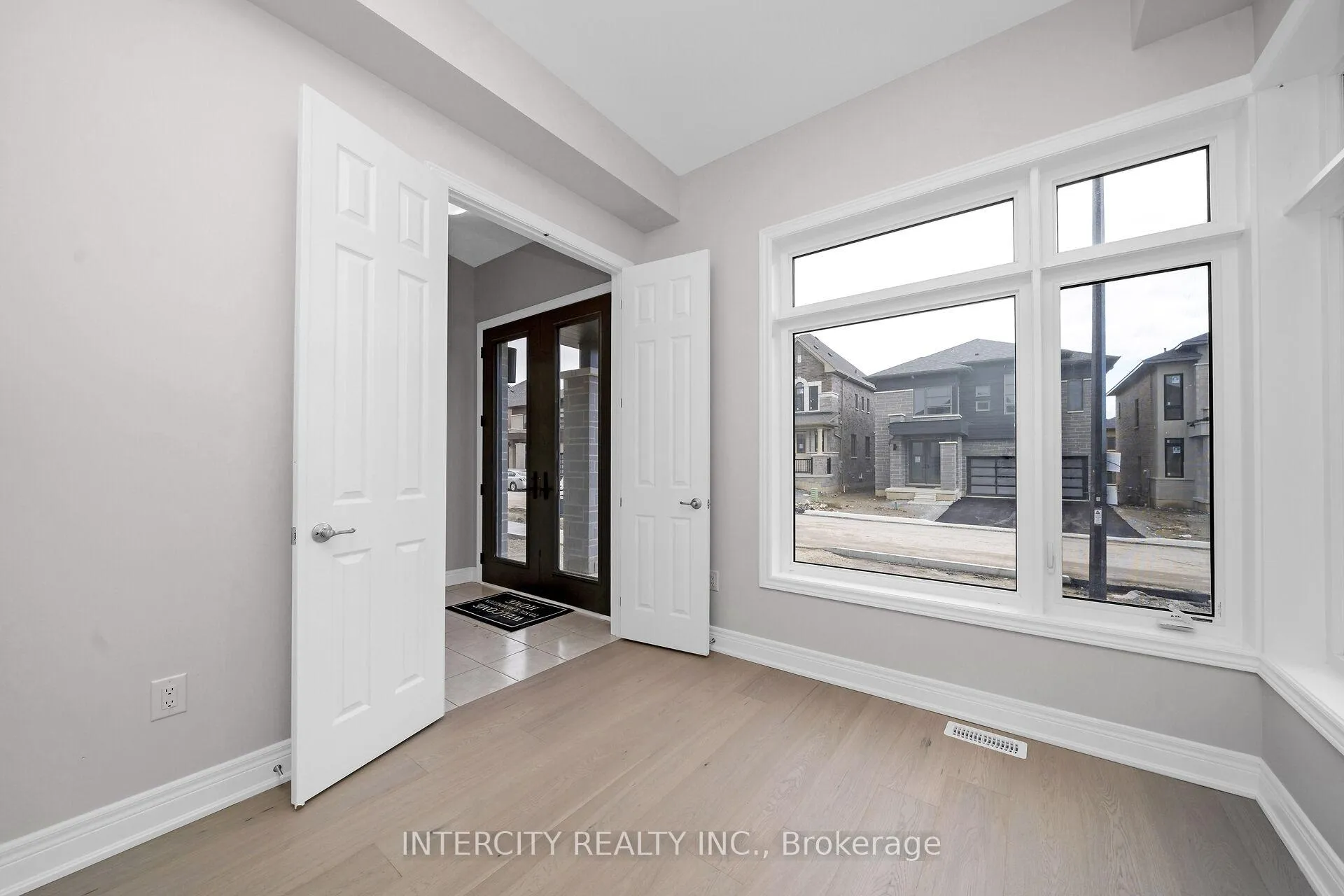 Photo 6 of Unit Lot 192, 38 Keyworth Crescent, Brampton, Sandringham-Wellington North — HOMEH