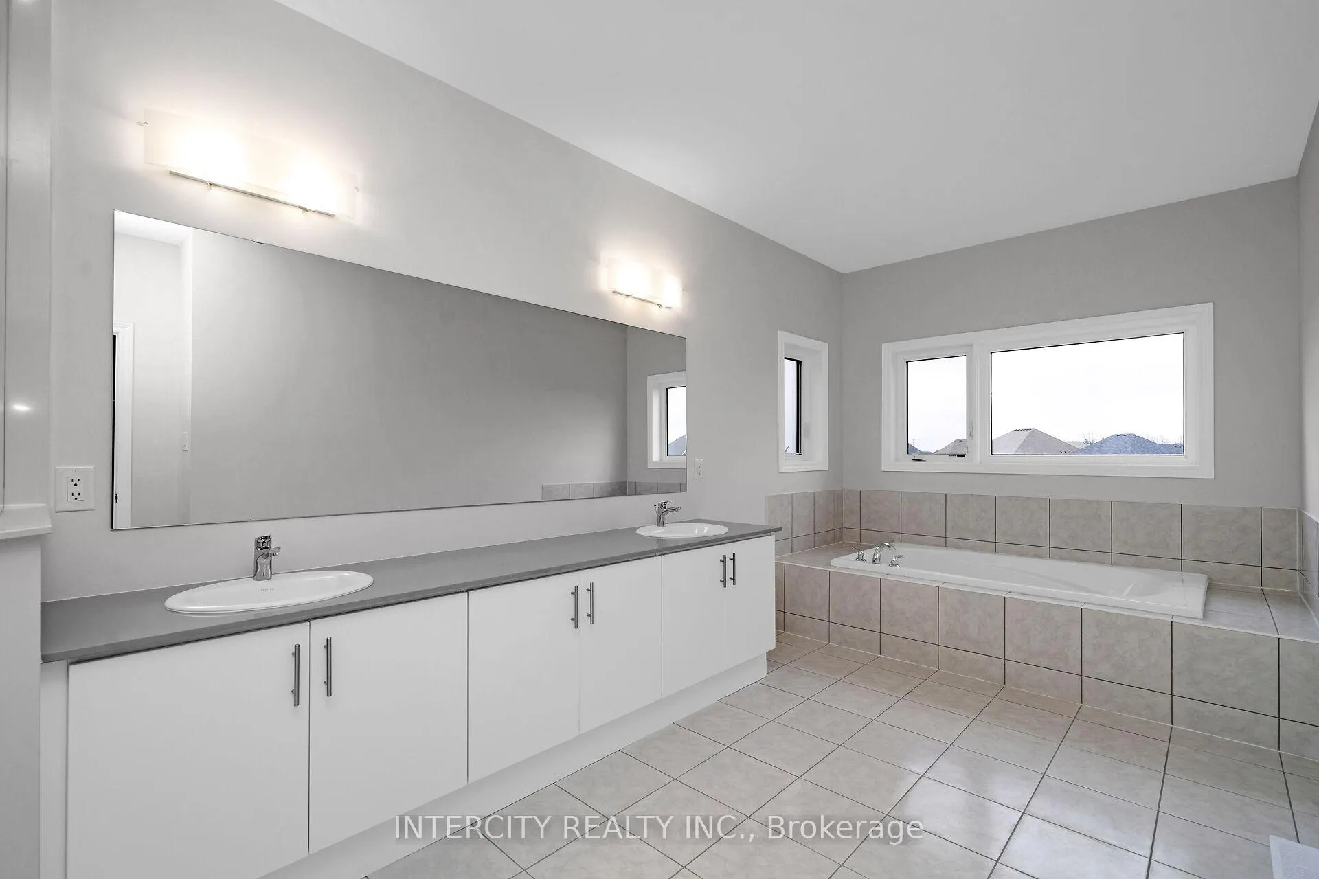 Photo 25 of Unit Lot 192, 38 Keyworth Crescent, Brampton, Sandringham-Wellington North — HOMEH