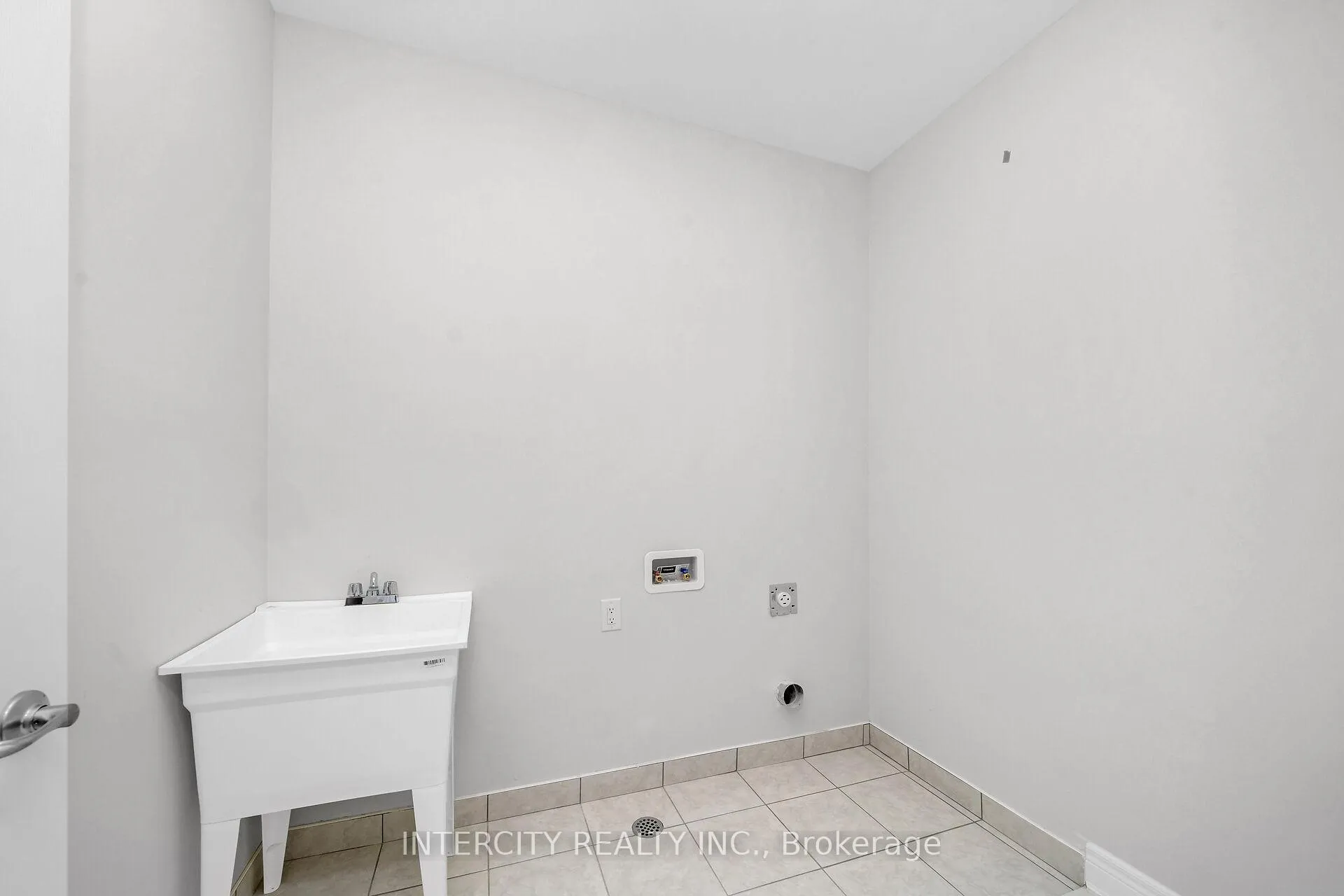 Photo 37 of Unit Lot 192, 38 Keyworth Crescent, Brampton, Sandringham-Wellington North — HOMEH