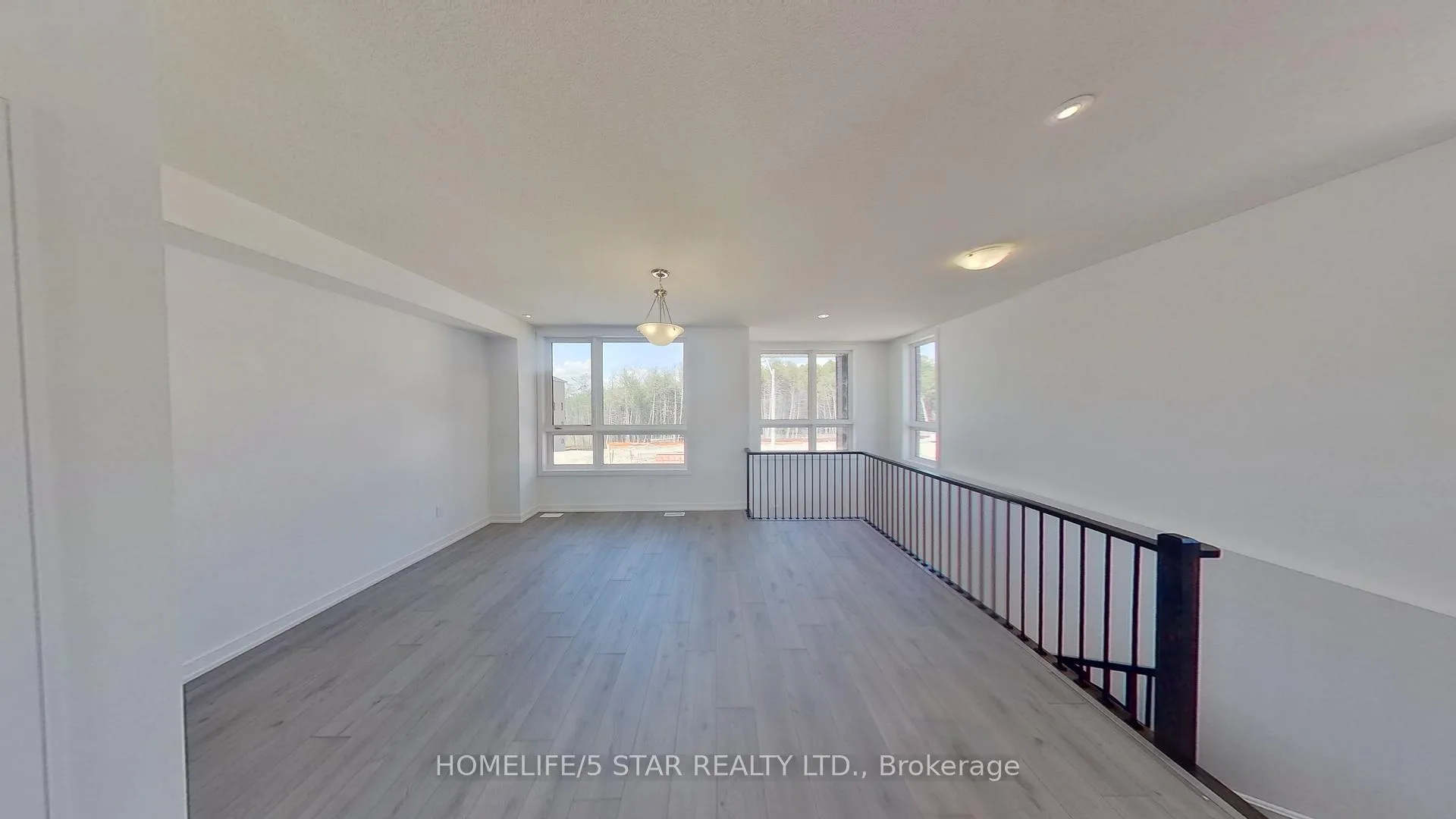 Photo 1 of 133 Blue Forest Crescent, Barrie, Innis-Shore — HOMEH