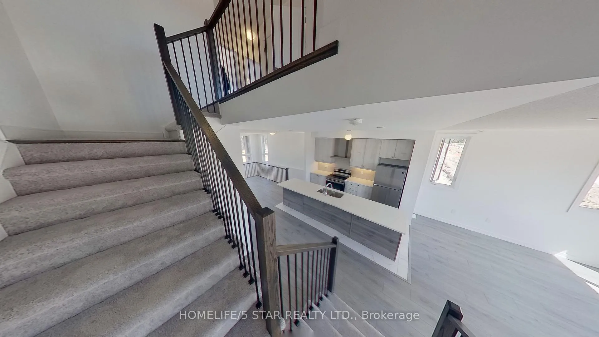 Photo 14 of 133 Blue Forest Crescent, Barrie, Innis-Shore — HOMEH