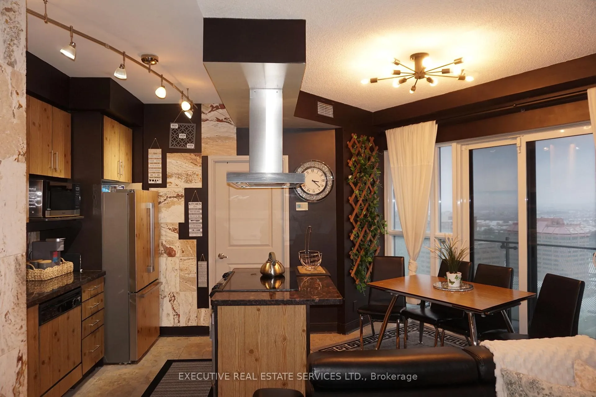 Photo 2 of Unit 2707, 50 Absolute Avenue, Mississauga, City Centre — HOMEH
